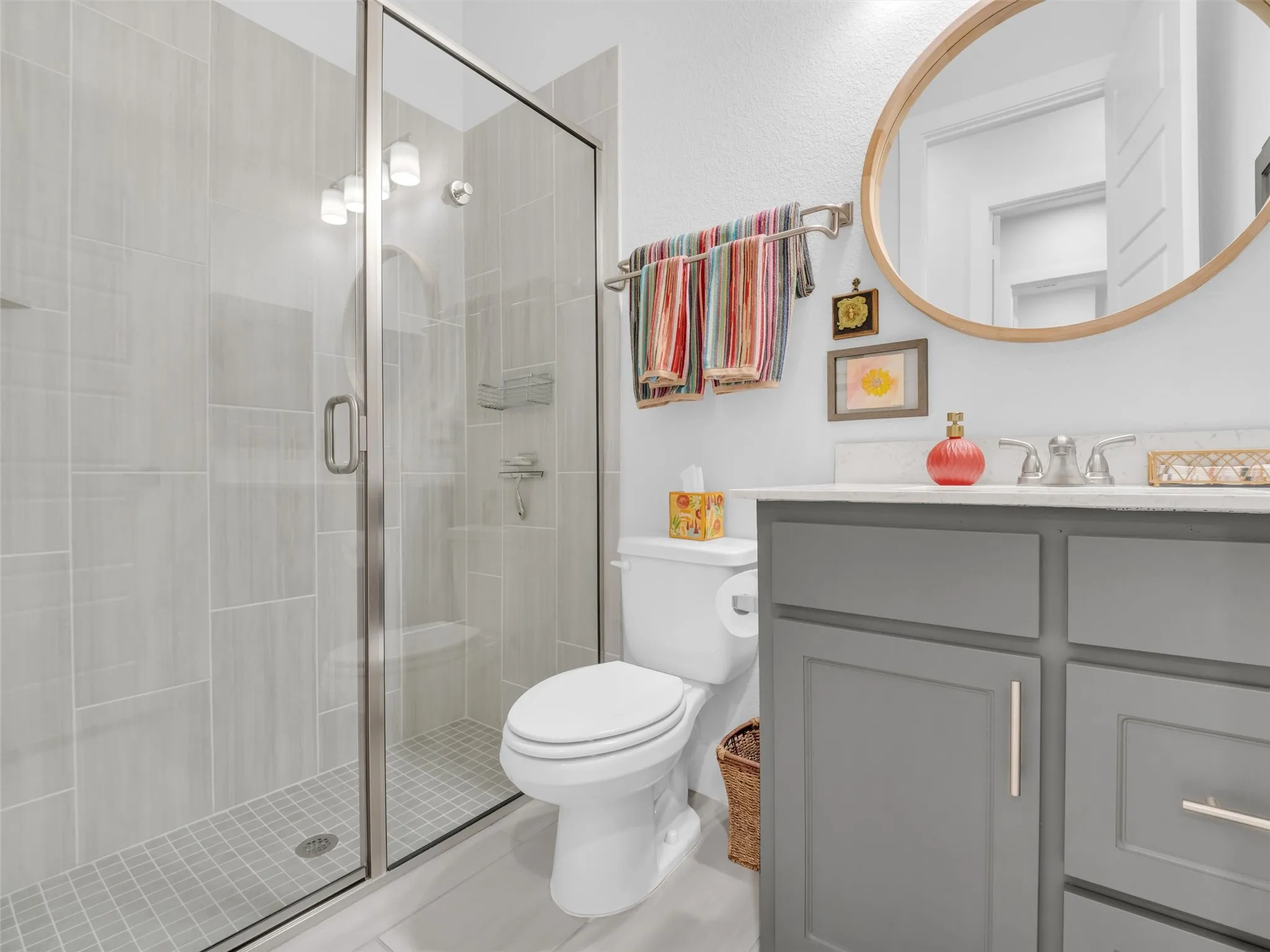 bath off hallway