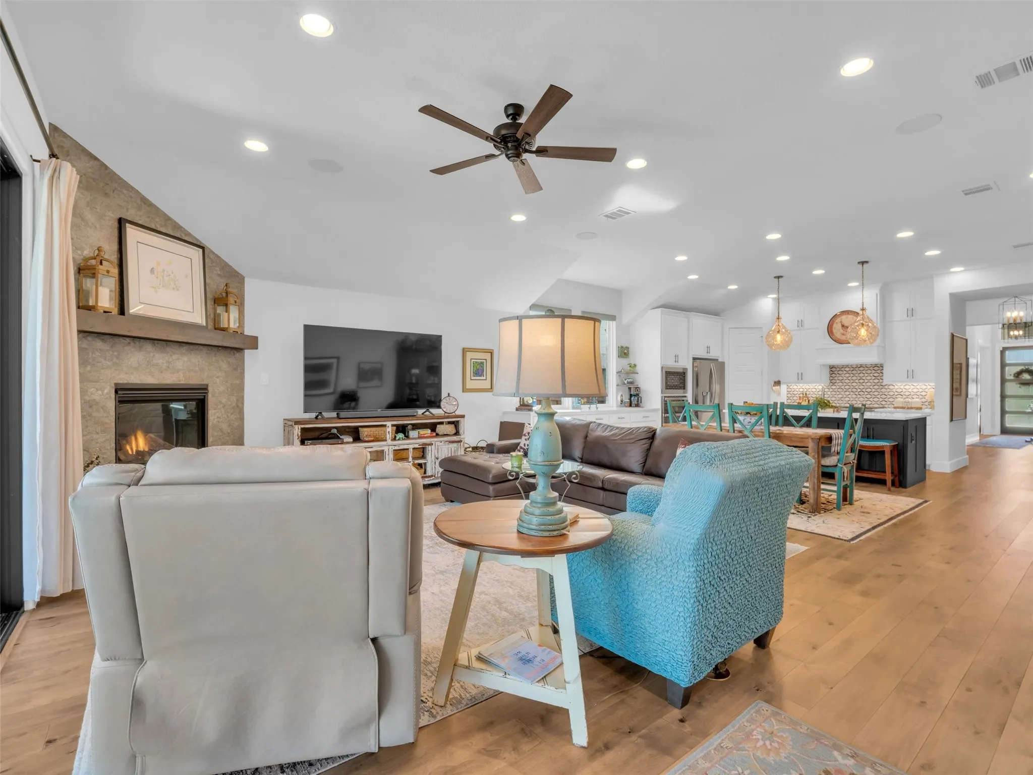 Single Family Residence For Sale in Parker County , 13244 Cedar Sage Trail, Fort Worth, Texas 76008, 4 Bedroom, 3 Bathroom, 3 Garage spaces, 2,776 Sqft, built in 2023, mls#21372132, Real Estate Agent in Fort Worth, Homes For Sale in Parker county, Homes For Sale in Fort Worth, Realtor in Fort Worth Texas, Real Estate Brokerage Independent Realty Texas, Luminita Cordes Realtor
