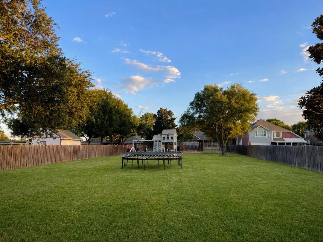Single Family Residence For Sale in Collin County , 4305 Maize Drive, Plano, Texas 75093, 5 Bedroom, 4 Bathroom, 2 Garage spaces, 3,069 Sqft, built in 1996, mls#21376415, Real Estate Agent in Plano, Homes For Sale in Collin county, Homes For Sale in Plano, Realtor in Plano Texas, Real Estate Brokerage Independent Realty Texas, Luminita Cordes Realtor
