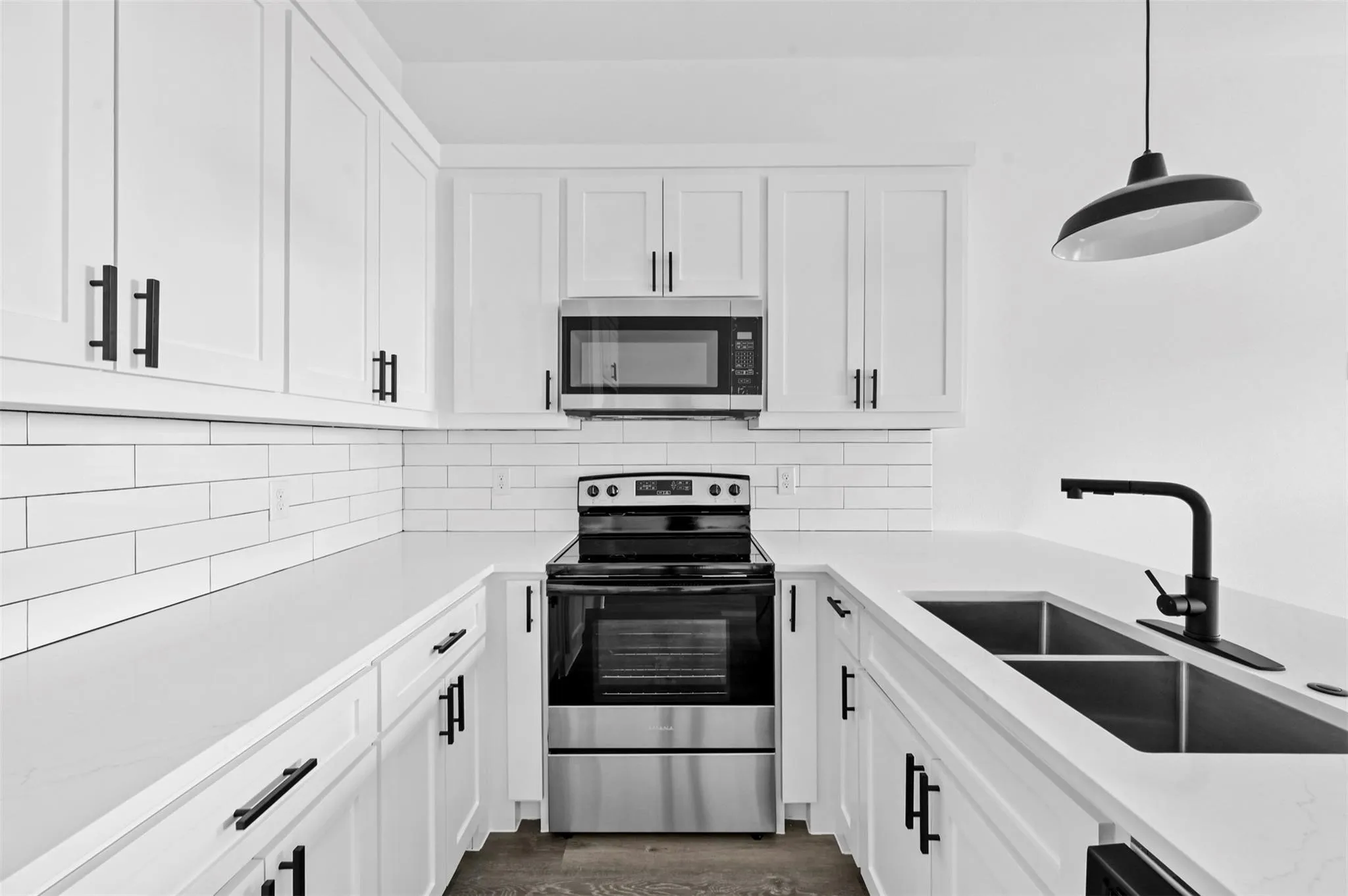 Duplex For Rent in Hunt County , 3018 Henry Street A, Greenville, Texas 75401, 3 Bedroom, 2 Bathroom, Garage spaces, 1,000 Sqft, built in 2024, mls#21378073, Real Estate Agent in Greenville, Homes For Rent in Hunt county, Homes For Rent in Greenville, Realtor in Greenville Texas, Real Estate Brokerage Independent Realty Texas, Luminita Cordes Realtor