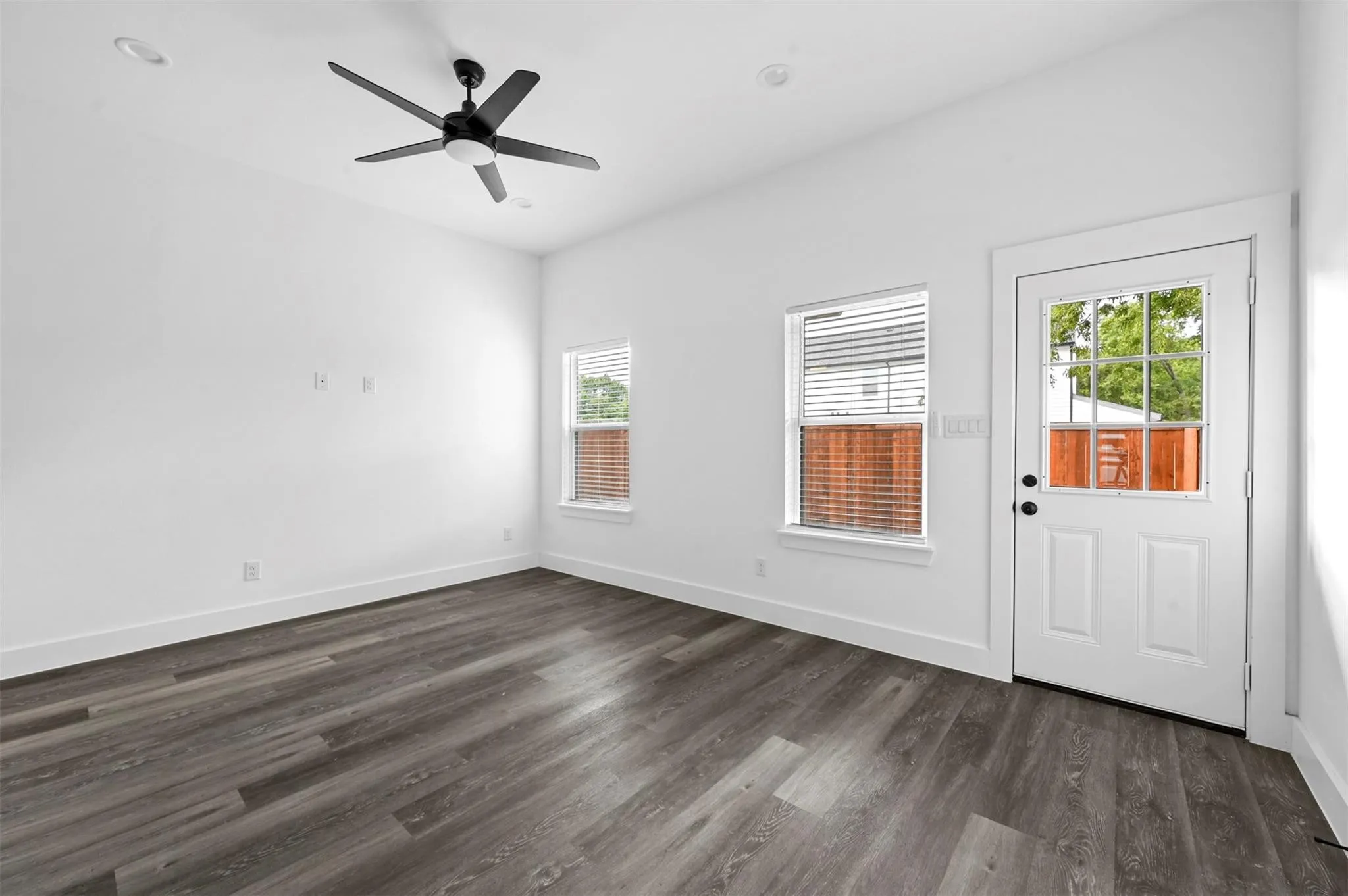 Duplex For Rent in Hunt County , 3018 Henry Street A, Greenville, Texas 75401, 3 Bedroom, 2 Bathroom, Garage spaces, 1,000 Sqft, built in 2024, mls#21378073, Real Estate Agent in Greenville, Homes For Rent in Hunt county, Homes For Rent in Greenville, Realtor in Greenville Texas, Real Estate Brokerage Independent Realty Texas, Luminita Cordes Realtor