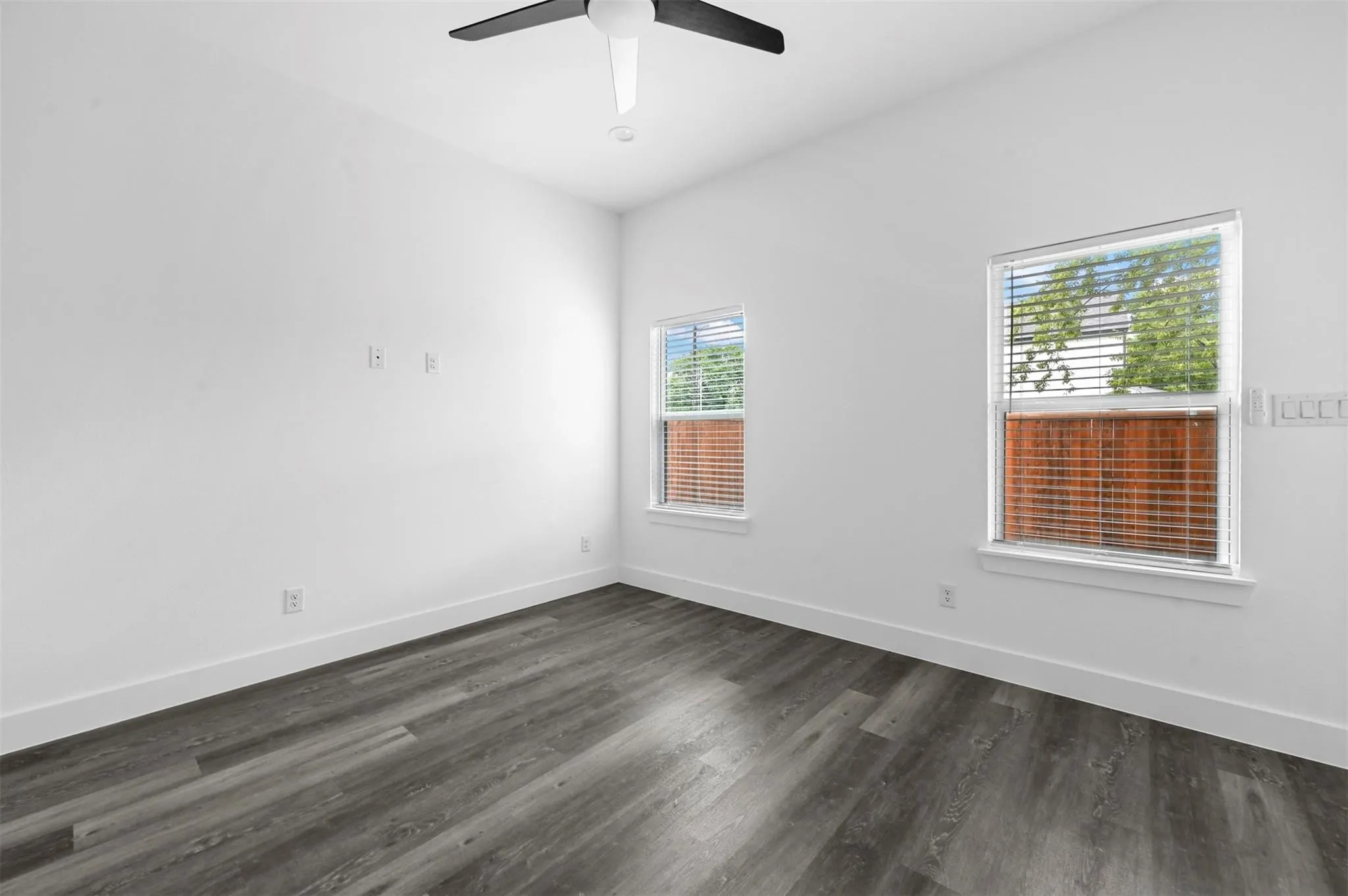 Duplex For Rent in Hunt County , 3018 Henry Street A, Greenville, Texas 75401, 3 Bedroom, 2 Bathroom, Garage spaces, 1,000 Sqft, built in 2024, mls#21378073, Real Estate Agent in Greenville, Homes For Rent in Hunt county, Homes For Rent in Greenville, Realtor in Greenville Texas, Real Estate Brokerage Independent Realty Texas, Luminita Cordes Realtor