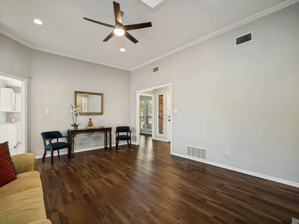 Single Family Residence For Sale in Dallas County , 3405 Blossom Drive, Sachse, Texas 75048, 3 Bedroom, 2 Bathroom, 2 Garage spaces, 1,709 Sqft, built in 1985, mls#21376488, Real Estate Agent in Sachse, Homes For Sale in Dallas county, Homes For Sale in Sachse, Realtor in Sachse Texas, Real Estate Brokerage Independent Realty Texas, Luminita Cordes Realtor
