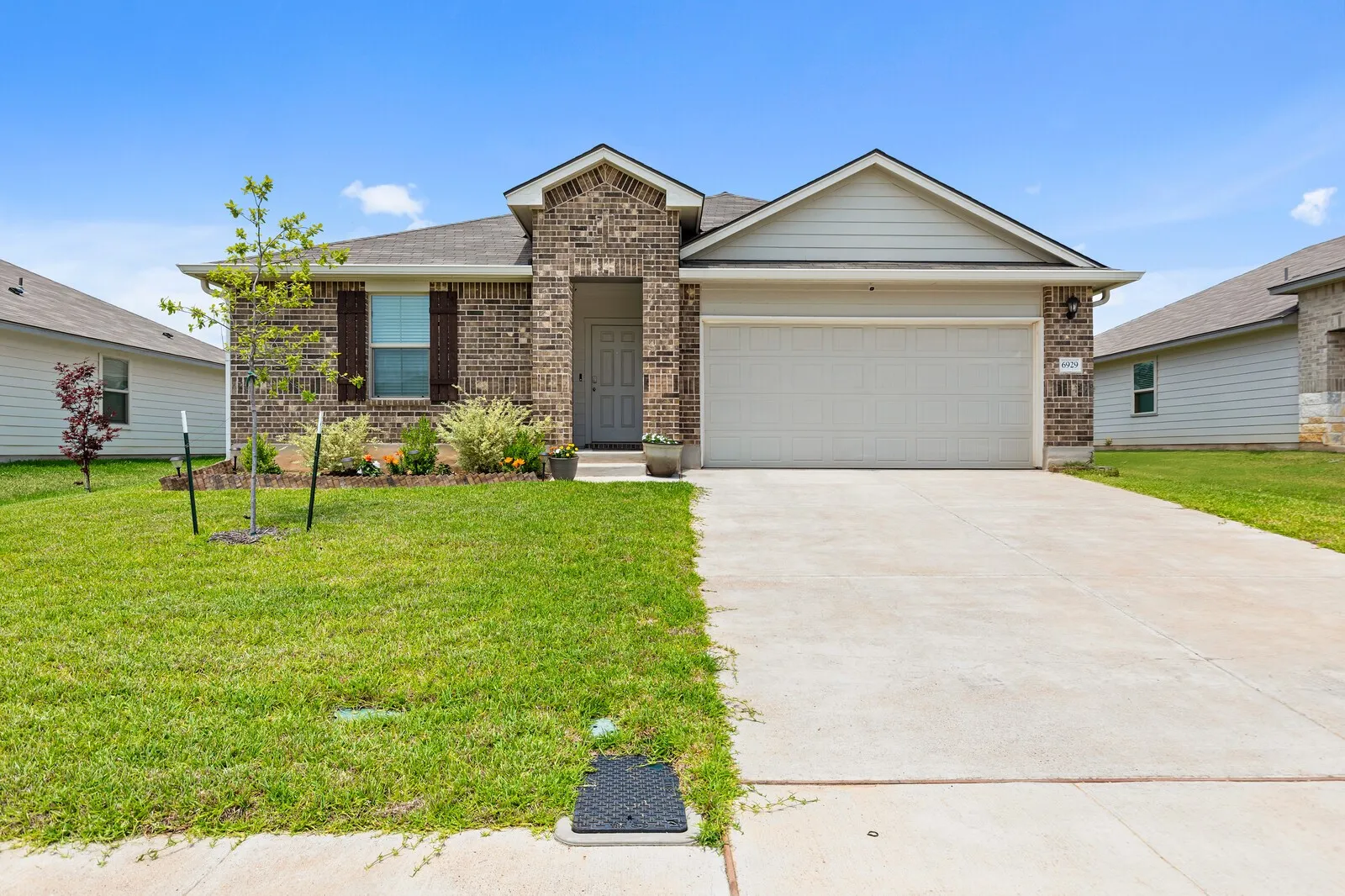 Single Family Residence For Sale in Mc Lennan County , 6929 Guadalupe Road, China Spring, Texas 76633, 4 Bedroom, 2 Bathroom, 2 Garage spaces, 1,800 Sqft, built in 2023, mls#21378064, Real Estate Agent in China Spring, Homes For Sale in Mc Lennan county, Homes For Sale in China Spring, Realtor in China Spring Texas, Real Estate Brokerage Independent Realty Texas, Luminita Cordes Realtor