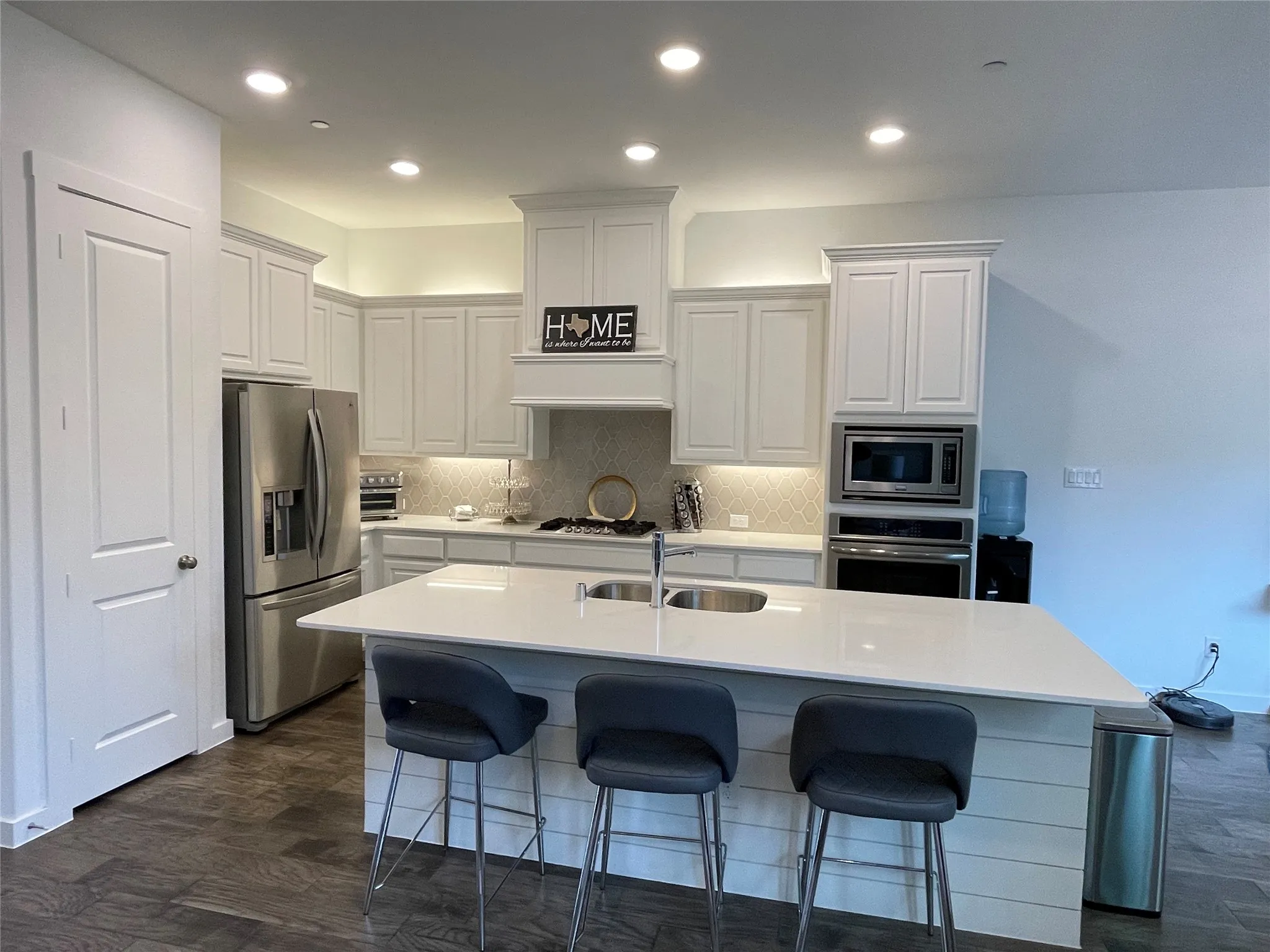 Townhouse For Rent in Denton County , 3922 Cotton Gin Road, Frisco, Texas 75034, 2 Bedroom, 3 Bathroom, 2 Garage spaces, 2,038 Sqft, built in 2018, mls#21378081, Real Estate Agent in Frisco, Homes For Rent in Denton county, Homes For Rent in Frisco, Realtor in Frisco Texas, Real Estate Brokerage Independent Realty Texas, Luminita Cordes Realtor