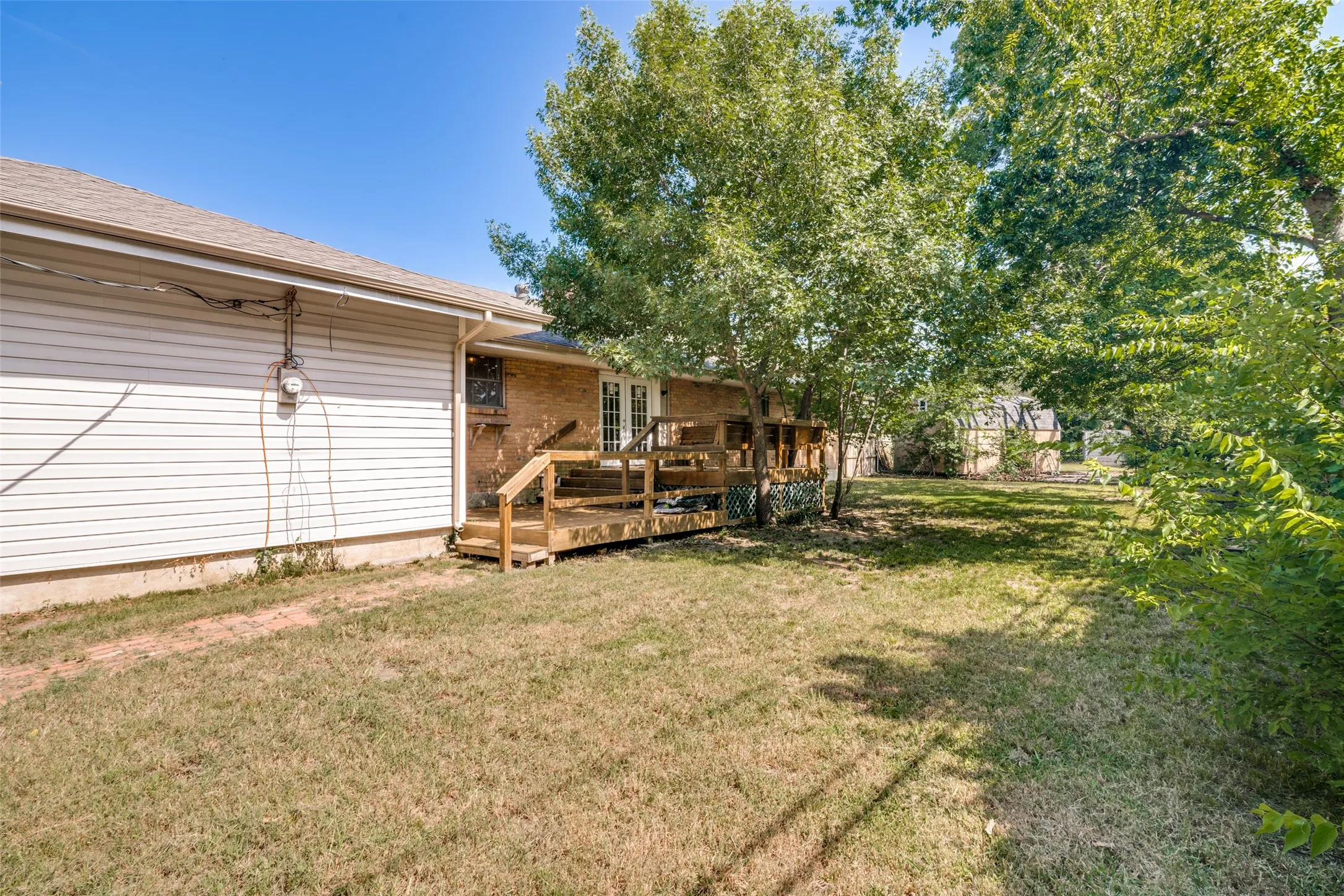 Single Family Residence For Sale in Hunt County , 5405 Kayway Drive, Greenville, Texas 75402, 3 Bedroom, 2 Bathroom, 2 Garage spaces, 1,850 Sqft, built in 1984, mls#21378076, Real Estate Agent in Greenville, Homes For Sale in Hunt county, Homes For Sale in Greenville, Realtor in Greenville Texas, Real Estate Brokerage Independent Realty Texas, Luminita Cordes Realtor