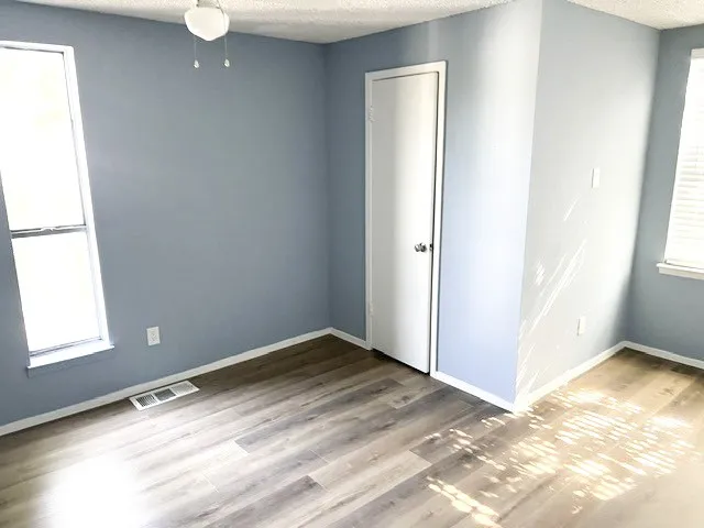 Townhouse For Rent in Dallas County , 10850 Shiloh Road, Dallas, Texas 75228, 2 Bedroom, 2 Bathroom, Garage spaces, 1,184 Sqft, built in 1982, mls#21377223, Real Estate Agent in Dallas, Homes For Rent in Dallas county, Homes For Rent in Dallas, Realtor in Dallas Texas, Real Estate Brokerage Independent Realty Texas, Luminita Cordes Realtor