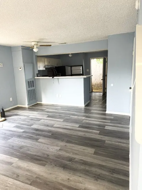 Townhouse For Rent in Dallas County , 10850 Shiloh Road, Dallas, Texas 75228, 2 Bedroom, 2 Bathroom, Garage spaces, 1,184 Sqft, built in 1982, mls#21377223, Real Estate Agent in Dallas, Homes For Rent in Dallas county, Homes For Rent in Dallas, Realtor in Dallas Texas, Real Estate Brokerage Independent Realty Texas, Luminita Cordes Realtor