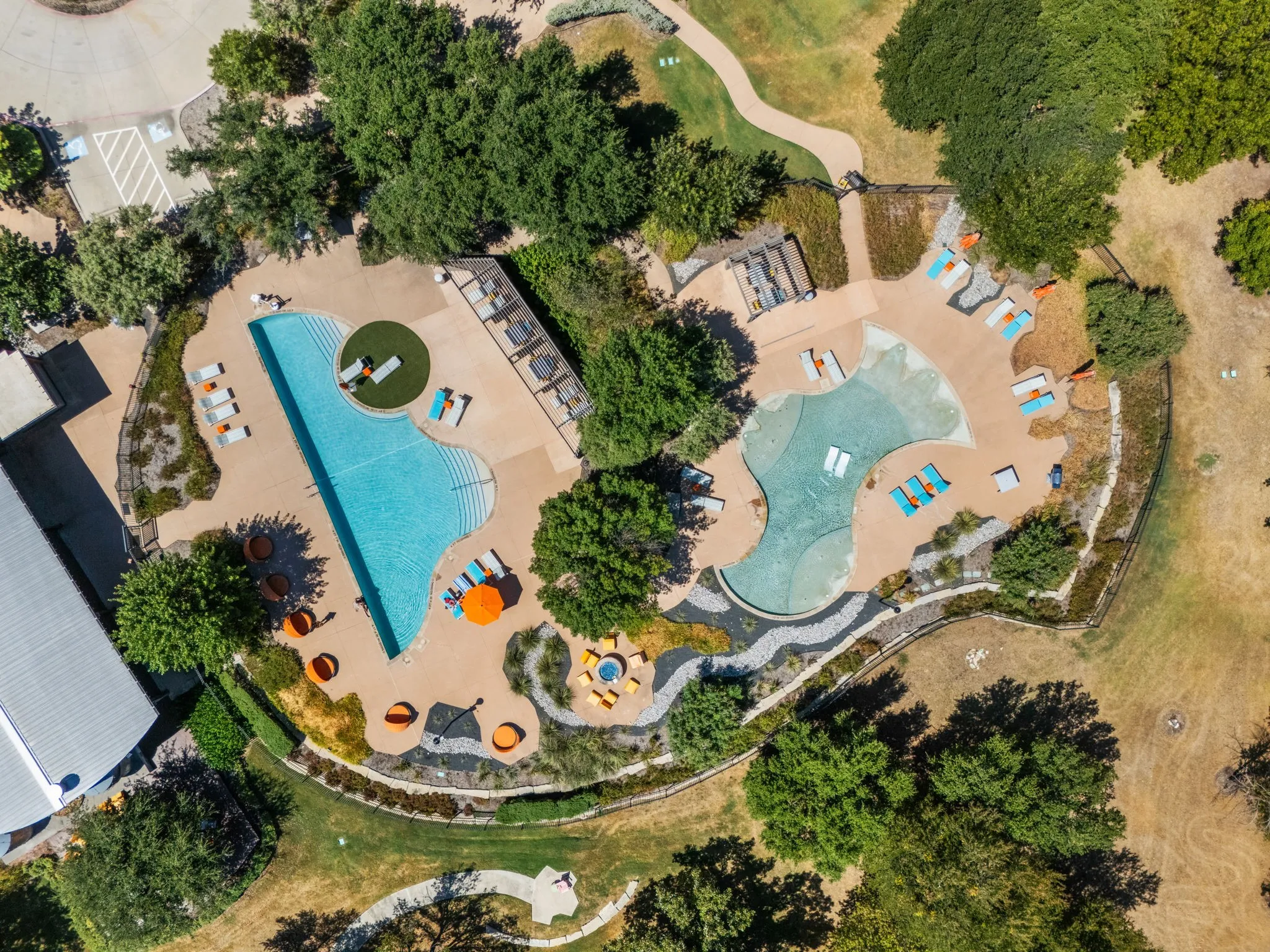 Single Family Residence For Sale in Denton County , 9901 Trinity Drive, Little Elm, Texas 75068, 4 Bedroom, 4 Bathroom, 3 Garage spaces, 2,803 Sqft, built in 2016, mls#21377540, Real Estate Agent in Little Elm, Homes For Sale in Denton county, Homes For Sale in Little Elm, Realtor in Little Elm Texas, Real Estate Brokerage Independent Realty Texas, Luminita Cordes Realtor