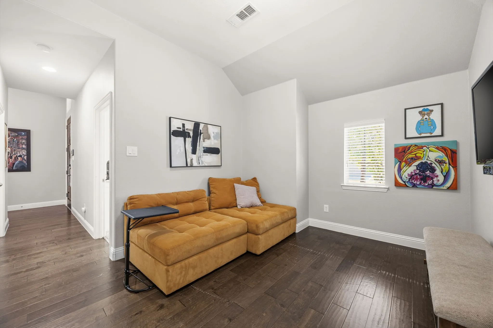 Single Family Residence For Sale in Denton County , 9901 Trinity Drive, Little Elm, Texas 75068, 4 Bedroom, 4 Bathroom, 3 Garage spaces, 2,803 Sqft, built in 2016, mls#21377540, Real Estate Agent in Little Elm, Homes For Sale in Denton county, Homes For Sale in Little Elm, Realtor in Little Elm Texas, Real Estate Brokerage Independent Realty Texas, Luminita Cordes Realtor