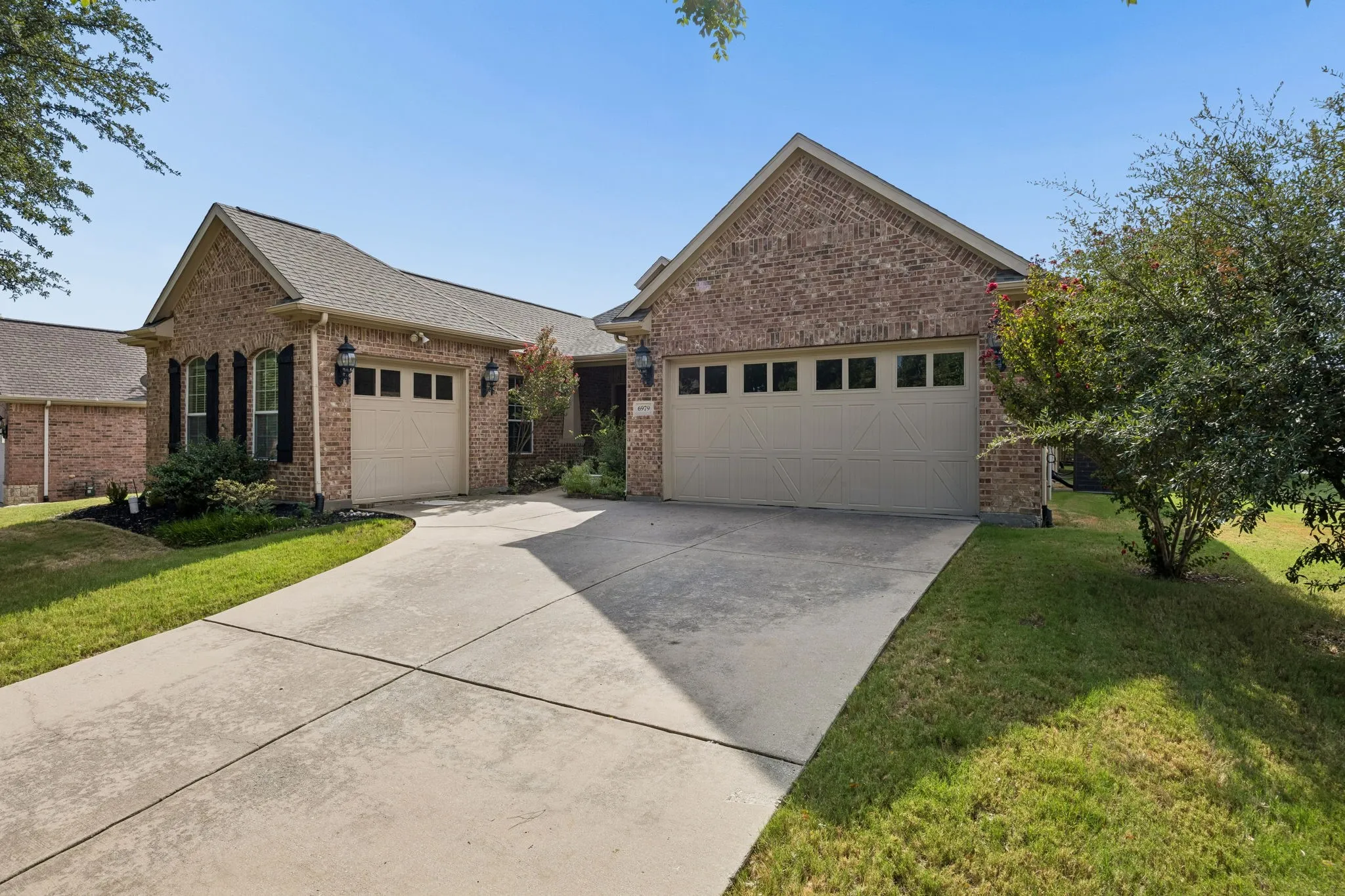 Front of​​‌​​​​‌​​‌‌​‌‌​​​‌‌​‌​‌​‌​​​‌​​ home