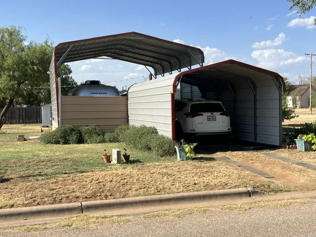 Improved Land For Sale in Fisher County , 1001 N Mckinley Avenue, Rotan, Texas 79546, 0, 0, Garage spaces, 0 Sqft, built in 2005, mls#21378098, Real Estate Agent in Rotan, Homes For Sale in Fisher county, Homes For Sale in Rotan, Realtor in Rotan Texas, Real Estate Brokerage Independent Realty Texas, Luminita Cordes Realtor