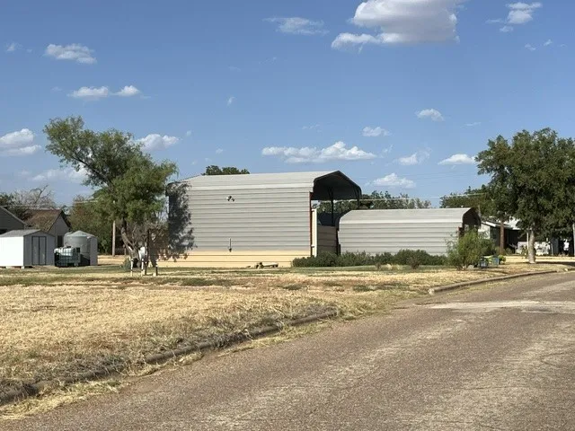 Improved Land For Sale in Fisher County , 1001 N Mckinley Avenue, Rotan, Texas 79546, 0, 0, Garage spaces, 0 Sqft, built in 2005, mls#21378098, Real Estate Agent in Rotan, Homes For Sale in Fisher county, Homes For Sale in Rotan, Realtor in Rotan Texas, Real Estate Brokerage Independent Realty Texas, Luminita Cordes Realtor