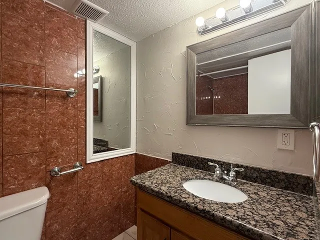 Condominium For Sale in Dallas County , 12802 Midway Road 2016, Dallas, Texas 75244, 2 Bedroom, 2 Bathroom, Garage spaces, 864 Sqft, built in 1970, mls#21378105, Real Estate Agent in Dallas, Homes For Sale in Dallas county, Homes For Sale in Dallas, Realtor in Dallas Texas, Real Estate Brokerage Independent Realty Texas, Luminita Cordes Realtor