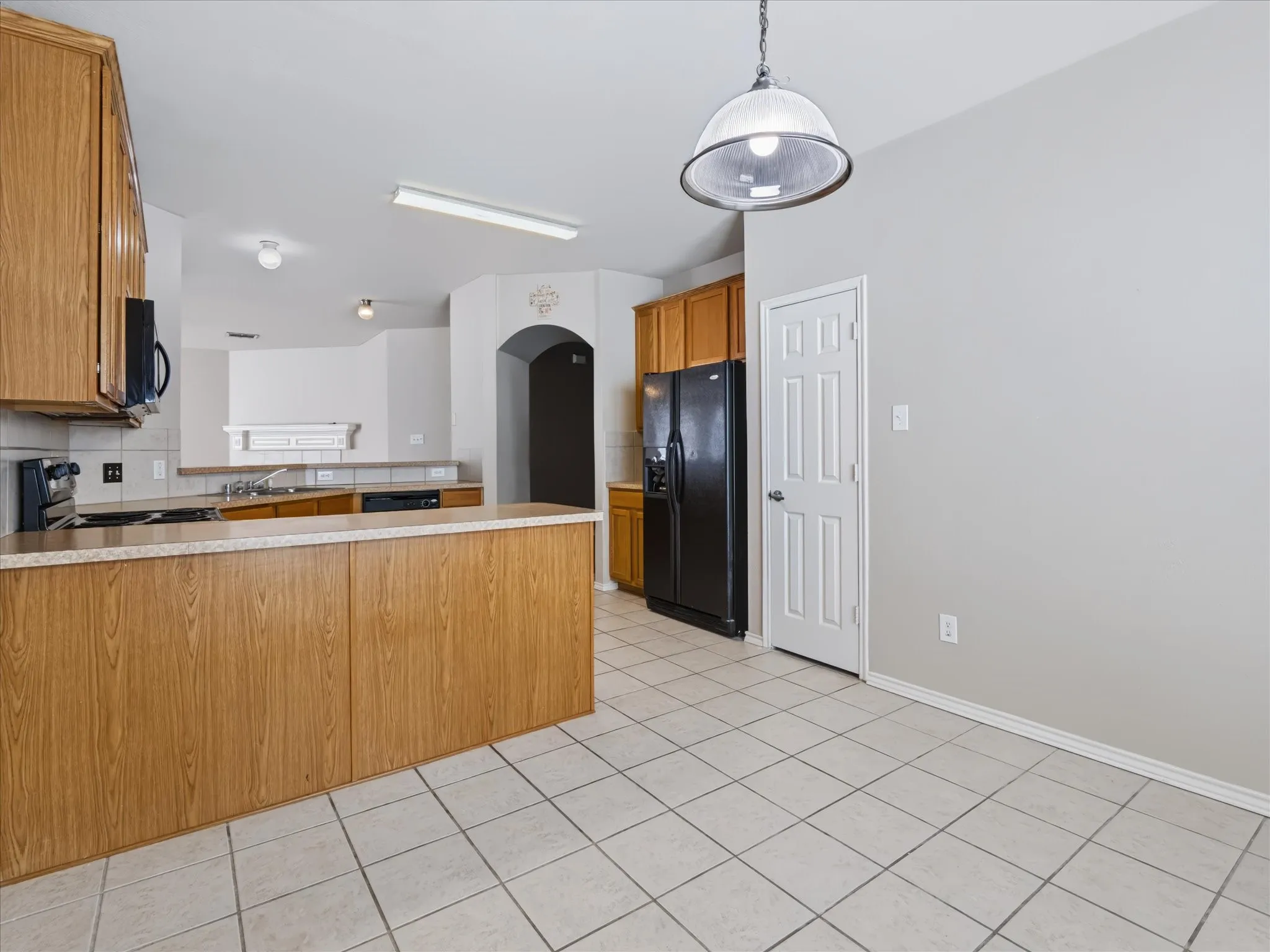 Single Family Residence For Sale in Denton County , 1618 Mary Lane, Providence Village, Texas 76227, 3 Bedroom, 2 Bathroom, 2 Garage spaces, 1,910 Sqft, built in 2006, mls#21376820, Real Estate Agent in Providence Village, Homes For Sale in Denton county, Homes For Sale in Providence Village, Realtor in Providence Village Texas, Real Estate Brokerage Independent Realty Texas, Luminita Cordes Realtor