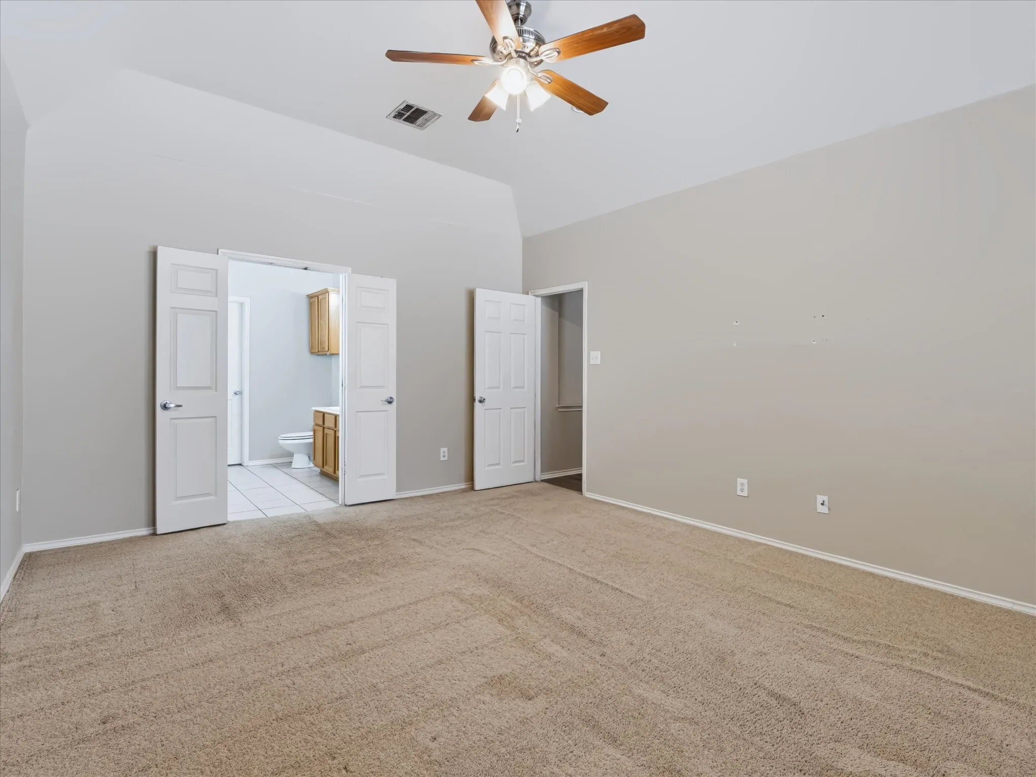 Single Family Residence For Sale in Denton County , 1618 Mary Lane, Providence Village, Texas 76227, 3 Bedroom, 2 Bathroom, 2 Garage spaces, 1,910 Sqft, built in 2006, mls#21376820, Real Estate Agent in Providence Village, Homes For Sale in Denton county, Homes For Sale in Providence Village, Realtor in Providence Village Texas, Real Estate Brokerage Independent Realty Texas, Luminita Cordes Realtor