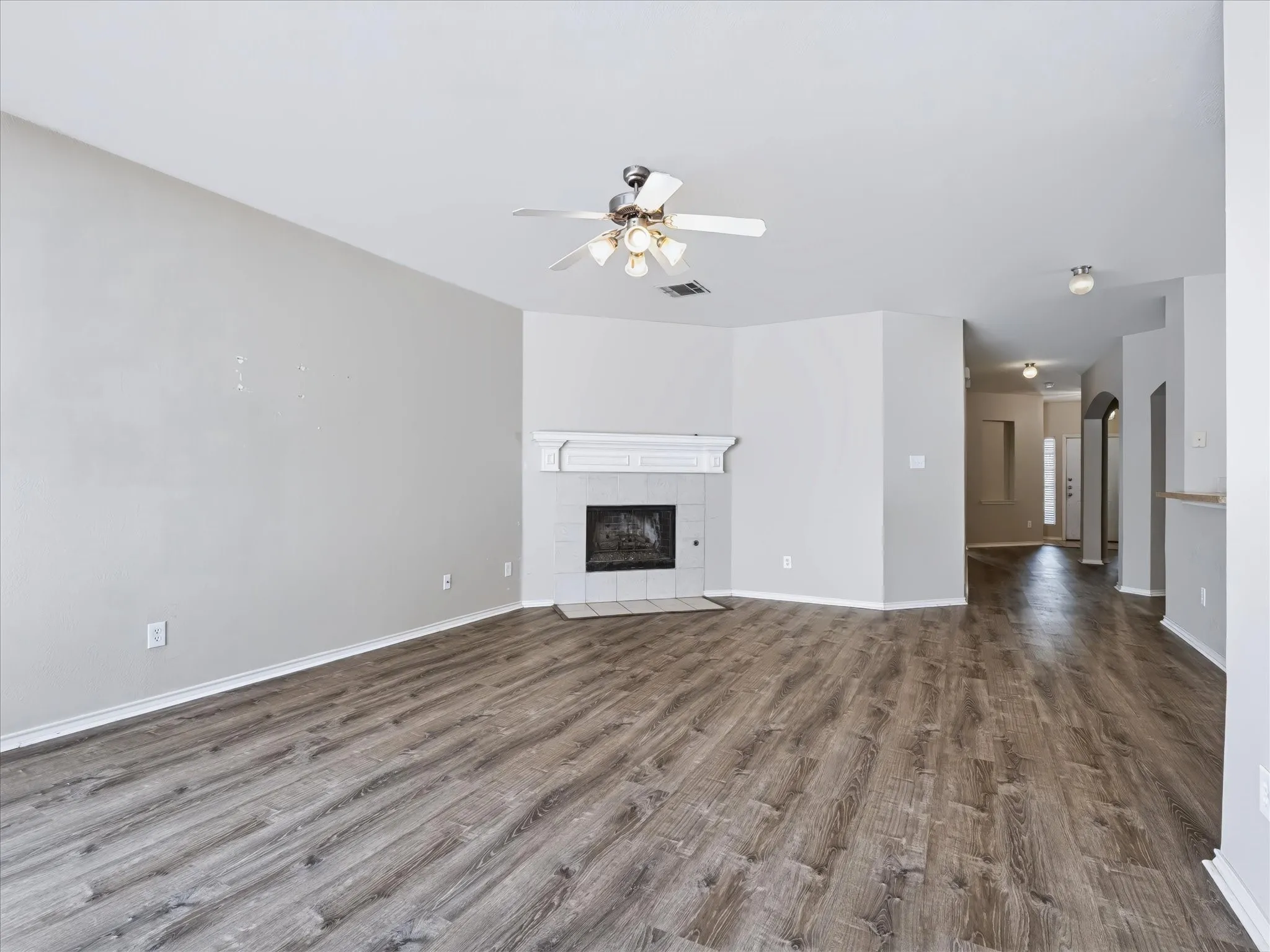 Single Family Residence For Sale in Denton County , 1618 Mary Lane, Providence Village, Texas 76227, 3 Bedroom, 2 Bathroom, 2 Garage spaces, 1,910 Sqft, built in 2006, mls#21376820, Real Estate Agent in Providence Village, Homes For Sale in Denton county, Homes For Sale in Providence Village, Realtor in Providence Village Texas, Real Estate Brokerage Independent Realty Texas, Luminita Cordes Realtor
