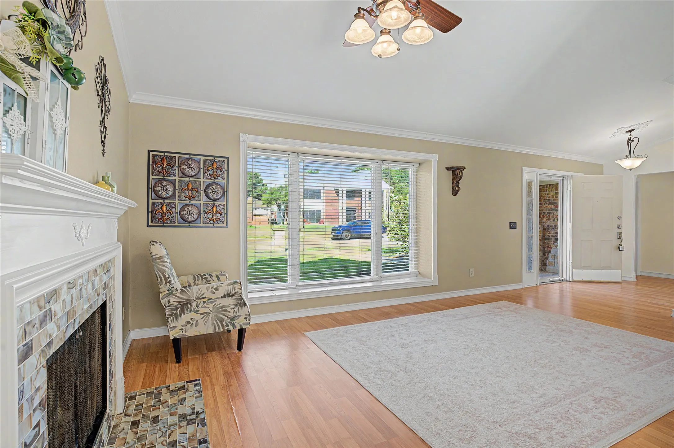 Single Family Residence For Sale in Collin County , 1003 Ashby Drive, Allen, Texas 75002, 3 Bedroom, 2 Bathroom, 2 Garage spaces, 2,156 Sqft, built in 1985, mls#21374061, Real Estate Agent in Allen, Homes For Sale in Collin county, Homes For Sale in Allen, Realtor in Allen Texas, Real Estate Brokerage Independent Realty Texas, Luminita Cordes Realtor