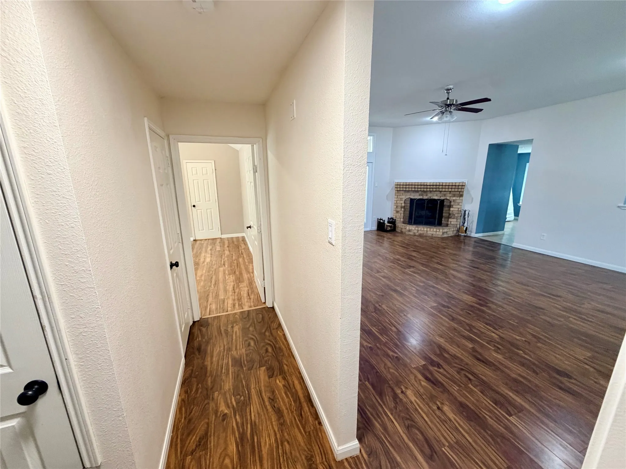 Single Family Residence For Sale in Dallas County , 7102 Lyons Road, Garland, Texas 75043, 3 Bedroom, 2 Bathroom, 2 Garage spaces, 1,660 Sqft, built in 1986, mls#21370626, Real Estate Agent in Garland, Homes For Sale in Dallas county, Homes For Sale in Garland, Realtor in Garland Texas, Real Estate Brokerage Independent Realty Texas, Luminita Cordes Realtor