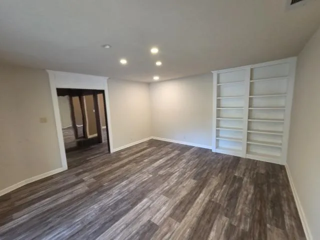 Single Family Residence For Sale in Tarrant County , 5728 Rockhill Road, Fort Worth, Texas 76112, 3 Bedroom, 2 Bathroom, 2 Garage spaces, 1,720 Sqft, built in 1958, mls#21378113, Real Estate Agent in Fort Worth, Homes For Sale in Tarrant county, Homes For Sale in Fort Worth, Realtor in Fort Worth Texas, Real Estate Brokerage Independent Realty Texas, Luminita Cordes Realtor