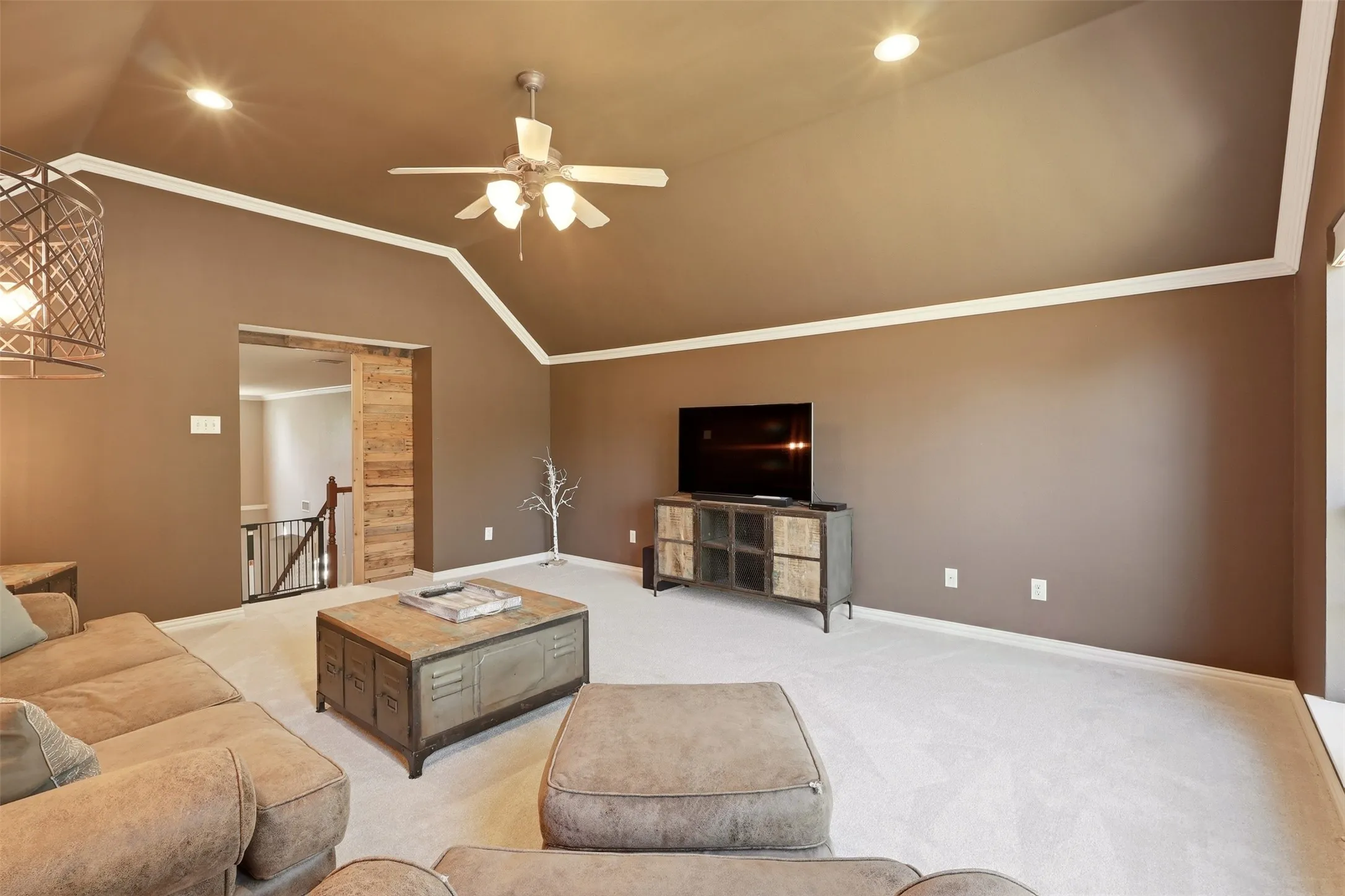 Single Family Residence For Sale in Denton County , 4508 Cassandra Drive, Flower Mound, Texas 75022, 5 Bedroom, 4 Bathroom, 2 Garage spaces, 3,281 Sqft, built in 2003, mls#21373151, Real Estate Agent in Flower Mound, Homes For Sale in Denton county, Homes For Sale in Flower Mound, Realtor in Flower Mound Texas, Real Estate Brokerage Independent Realty Texas, Luminita Cordes Realtor