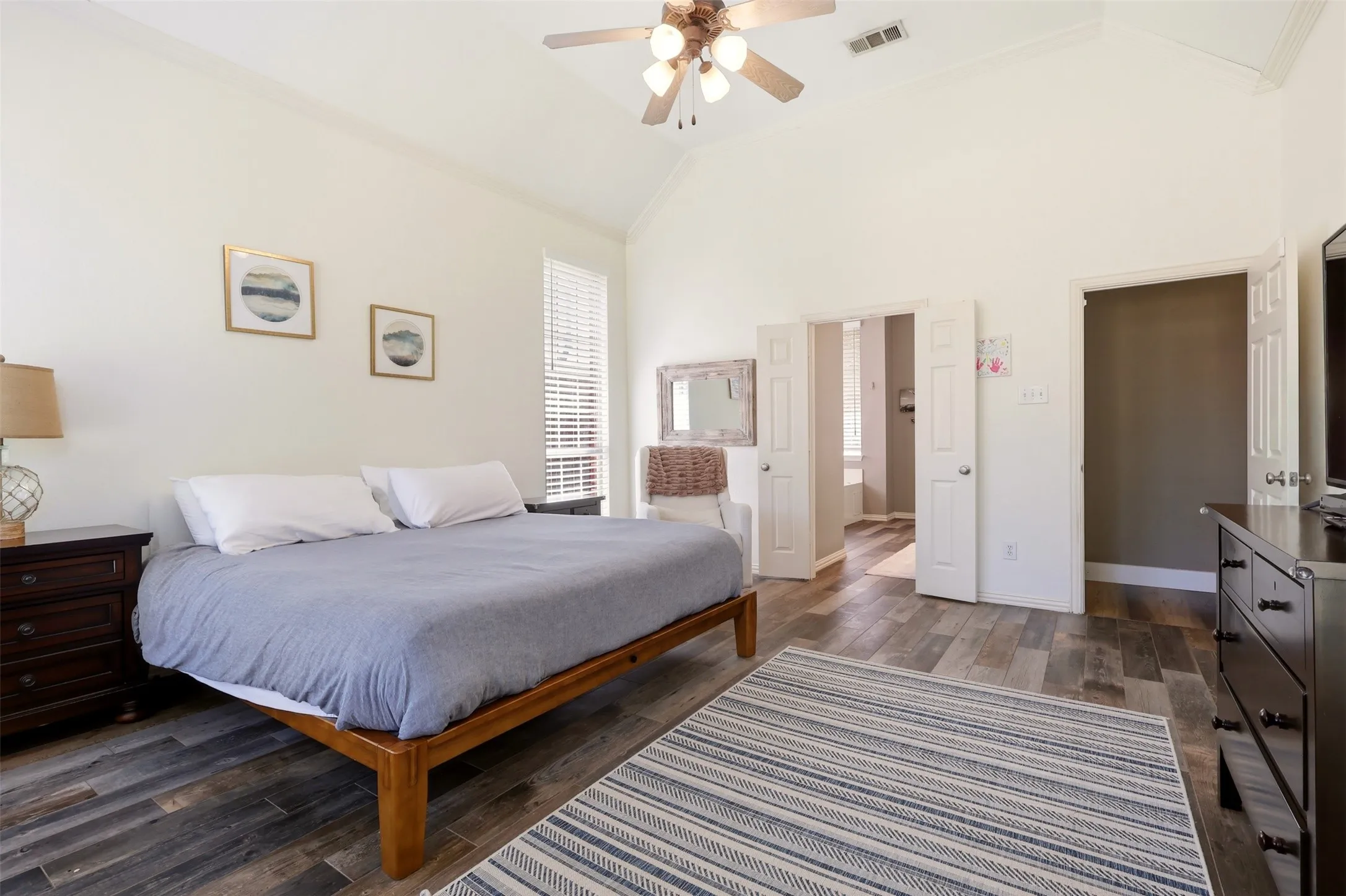 Single Family Residence For Sale in Denton County , 4508 Cassandra Drive, Flower Mound, Texas 75022, 5 Bedroom, 4 Bathroom, 2 Garage spaces, 3,281 Sqft, built in 2003, mls#21373151, Real Estate Agent in Flower Mound, Homes For Sale in Denton county, Homes For Sale in Flower Mound, Realtor in Flower Mound Texas, Real Estate Brokerage Independent Realty Texas, Luminita Cordes Realtor