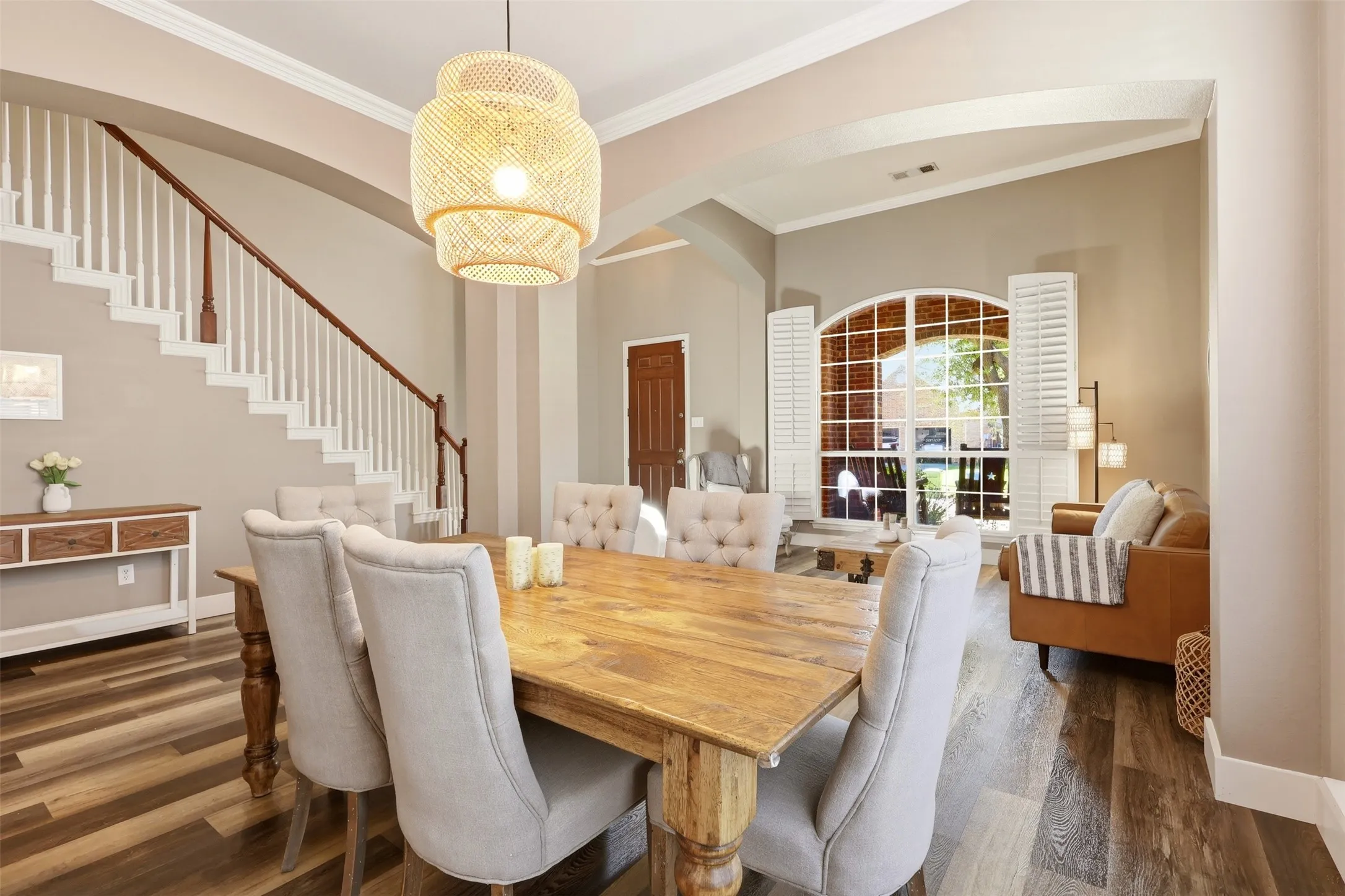 Single Family Residence For Sale in Denton County , 4508 Cassandra Drive, Flower Mound, Texas 75022, 5 Bedroom, 4 Bathroom, 2 Garage spaces, 3,281 Sqft, built in 2003, mls#21373151, Real Estate Agent in Flower Mound, Homes For Sale in Denton county, Homes For Sale in Flower Mound, Realtor in Flower Mound Texas, Real Estate Brokerage Independent Realty Texas, Luminita Cordes Realtor