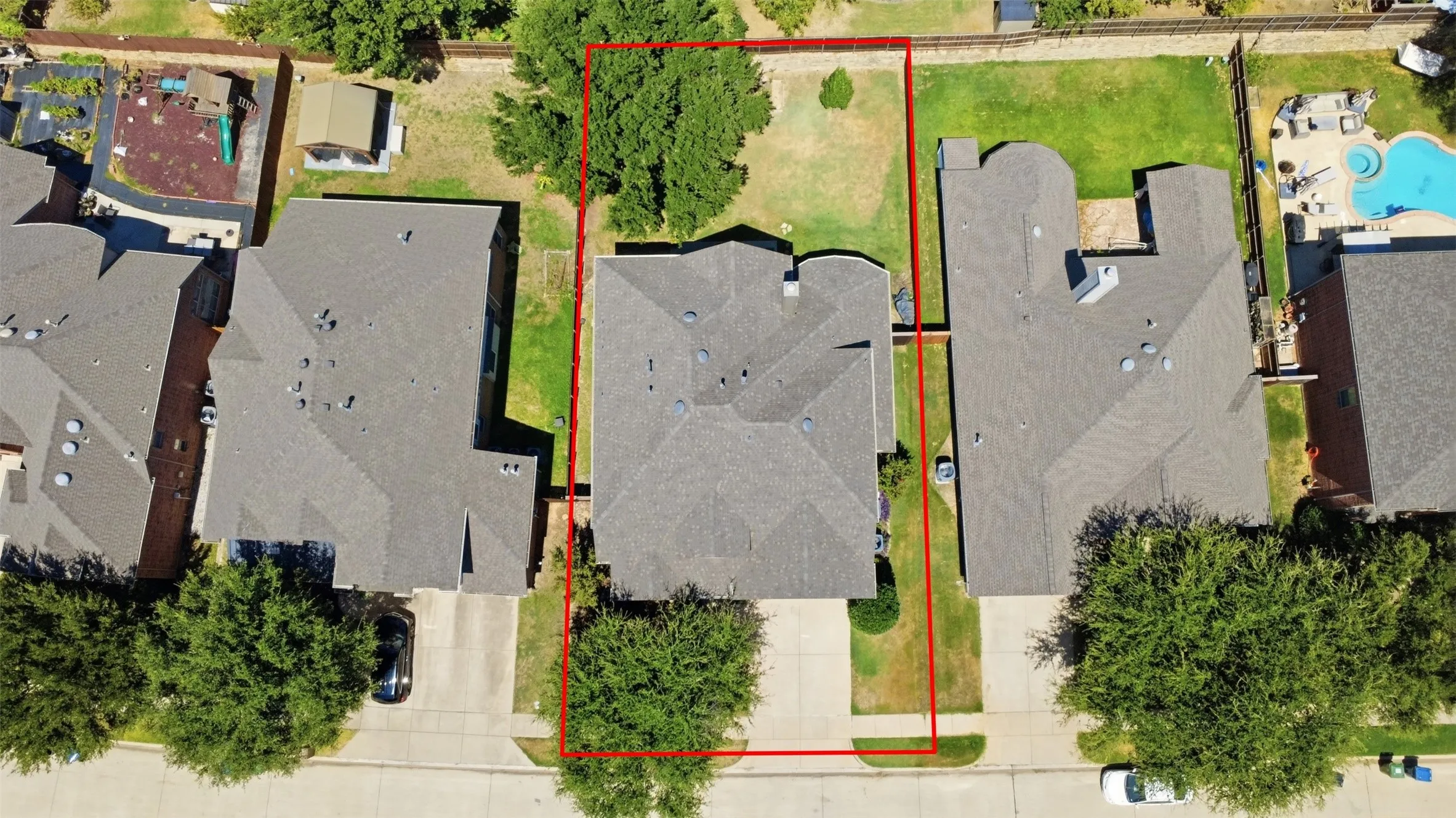 Single Family Residence For Sale in Denton County , 4508 Cassandra Drive, Flower Mound, Texas 75022, 5 Bedroom, 4 Bathroom, 2 Garage spaces, 3,281 Sqft, built in 2003, mls#21373151, Real Estate Agent in Flower Mound, Homes For Sale in Denton county, Homes For Sale in Flower Mound, Realtor in Flower Mound Texas, Real Estate Brokerage Independent Realty Texas, Luminita Cordes Realtor