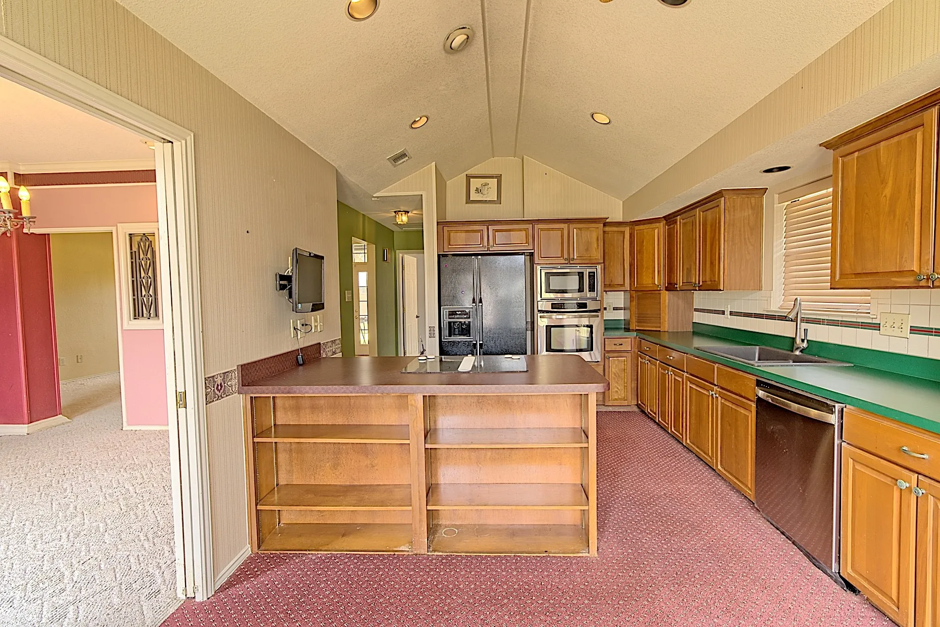 Single Family Residence For Sale in Kaufman County , 913 York Street, Forney, Texas 75126, 3 Bedroom, 2 Bathroom, 3 Garage spaces, 1,879 Sqft, built in 1994, mls#21378074, Real Estate Agent in Forney, Homes For Sale in Kaufman county, Homes For Sale in Forney, Realtor in Forney Texas, Real Estate Brokerage Independent Realty Texas, Luminita Cordes Realtor