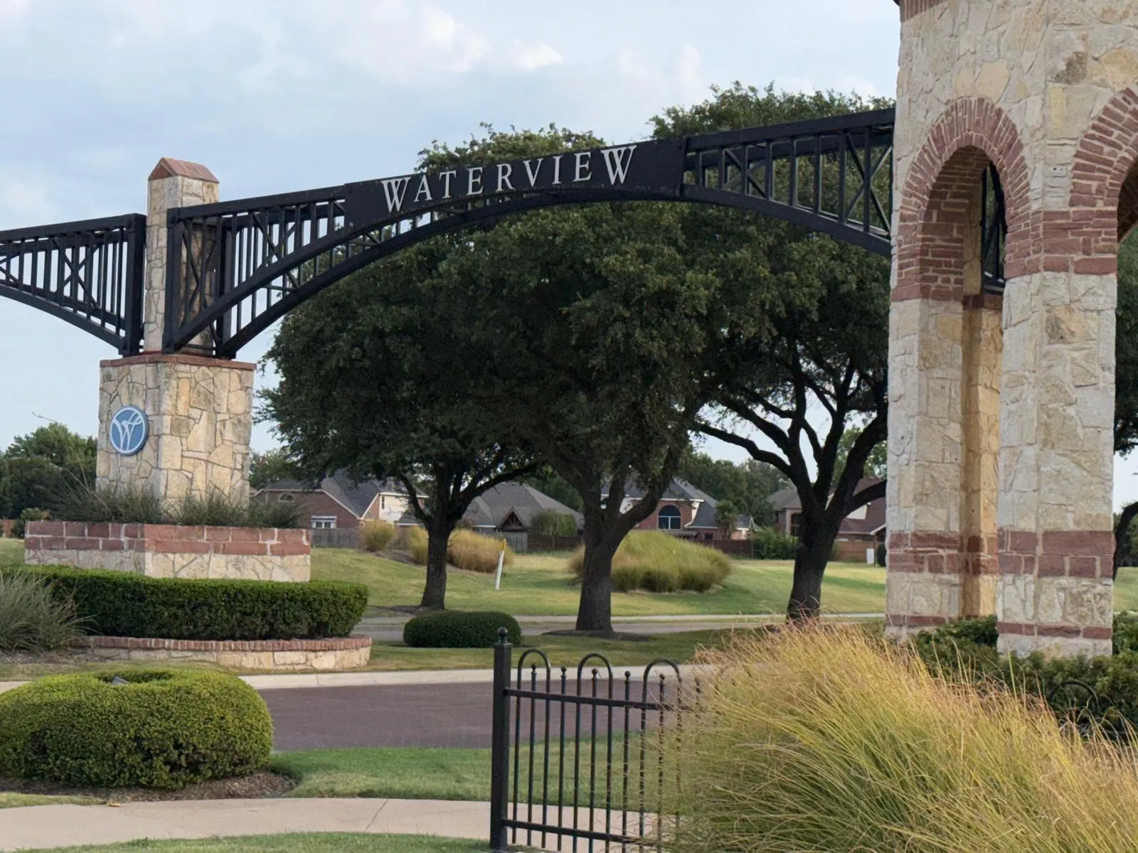 Single Family Residence For Sale in Dallas County , 8113 Sawgrass Lane, Rowlett, Texas 75089, 4 Bedroom, 2 Bathroom, 2 Garage spaces, 2,215 Sqft, built in 2000, mls#21364142, Real Estate Agent in Rowlett, Homes For Sale in Dallas county, Homes For Sale in Rowlett, Realtor in Rowlett Texas, Real Estate Brokerage Independent Realty Texas, Luminita Cordes Realtor