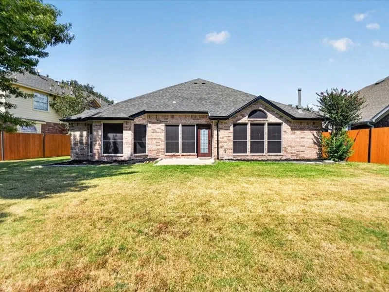 Single Family Residence For Sale in Dallas County , 8113 Sawgrass Lane, Rowlett, Texas 75089, 4 Bedroom, 2 Bathroom, 2 Garage spaces, 2,215 Sqft, built in 2000, mls#21364142, Real Estate Agent in Rowlett, Homes For Sale in Dallas county, Homes For Sale in Rowlett, Realtor in Rowlett Texas, Real Estate Brokerage Independent Realty Texas, Luminita Cordes Realtor