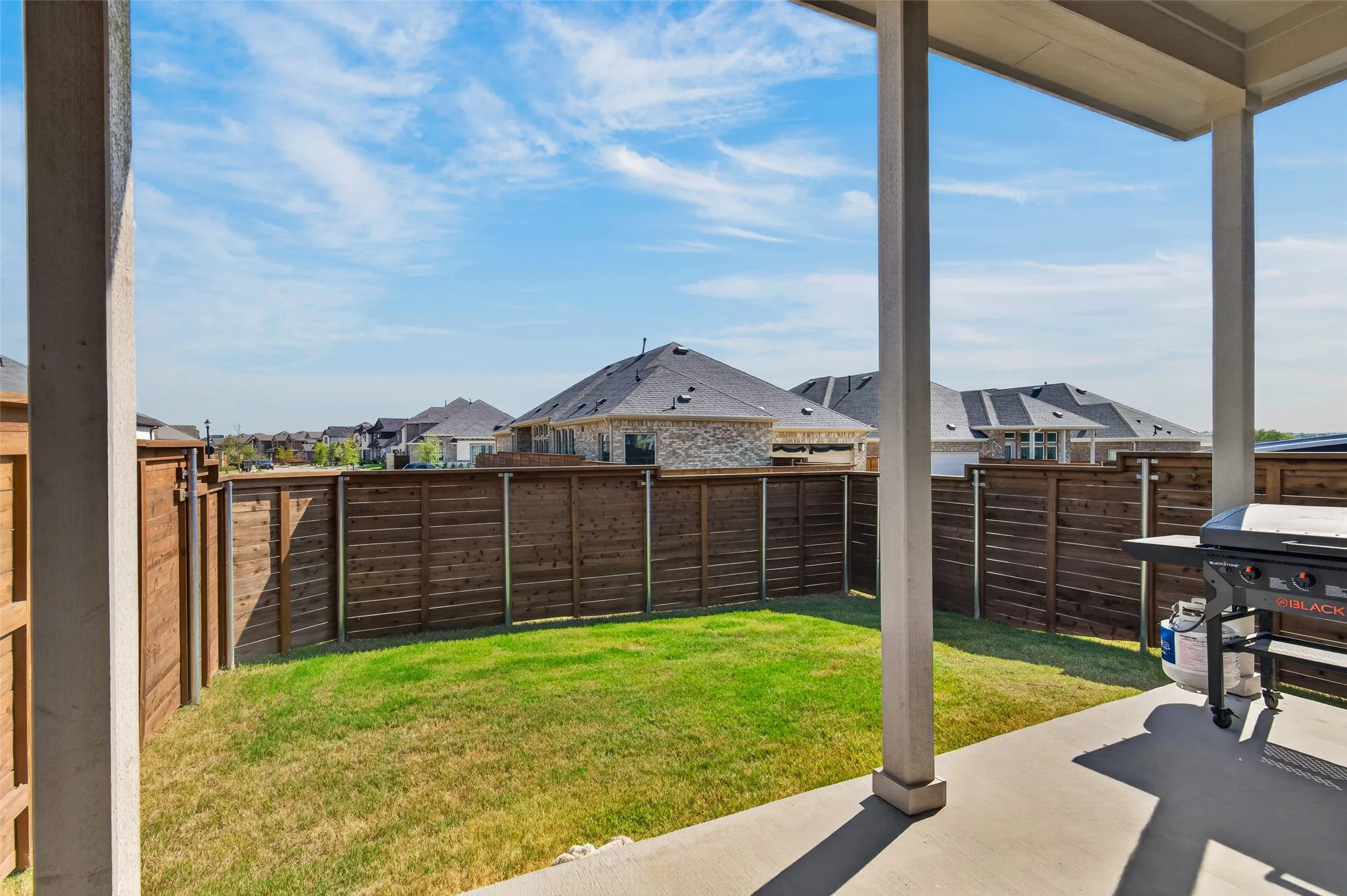 Single Family Residence For Sale in Dallas County , 1820 Acorn Creek Circle, Mesquite, Texas 75181, 3 Bedroom, 2 Bathroom, 2 Garage spaces, 2,472 Sqft, built in 2024, mls#21374064, Real Estate Agent in Mesquite, Homes For Sale in Dallas county, Homes For Sale in Mesquite, Realtor in Mesquite Texas, Real Estate Brokerage Independent Realty Texas, Luminita Cordes Realtor