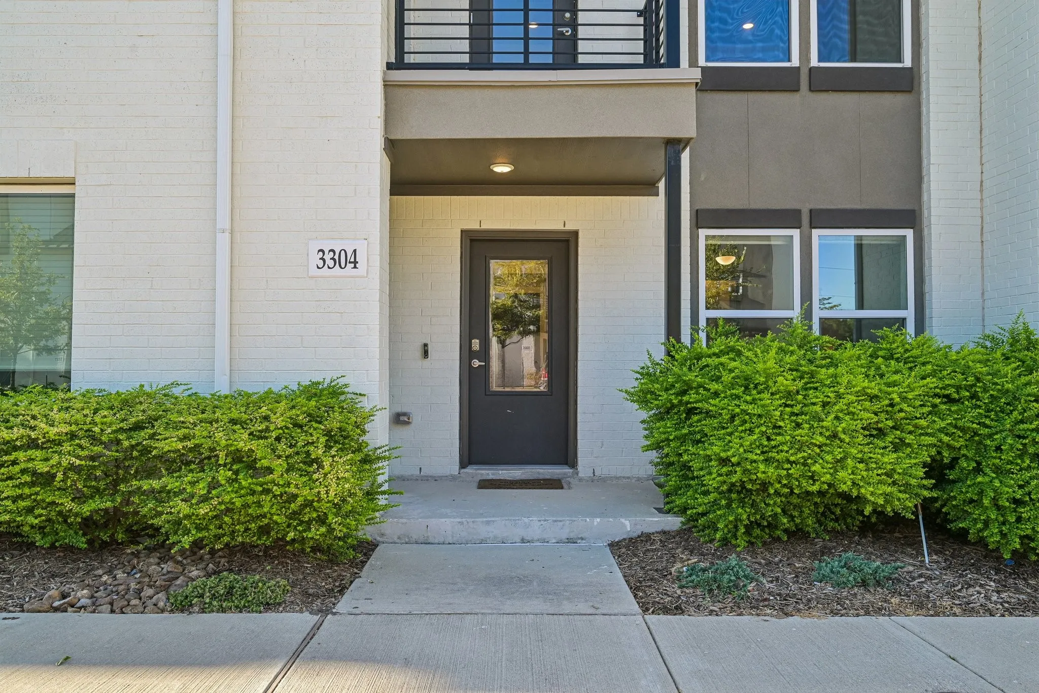 Townhouse For Rent in Collin County , 3304 Norris Street, Plano, Texas 75074, 3 Bedroom, 4 Bathroom, 1 Garage spaces, 1,728 Sqft, built in 2021, mls#21378117, Real Estate Agent in Plano, Homes For Rent in Collin county, Homes For Rent in Plano, Realtor in Plano Texas, Real Estate Brokerage Independent Realty Texas, Luminita Cordes Realtor
