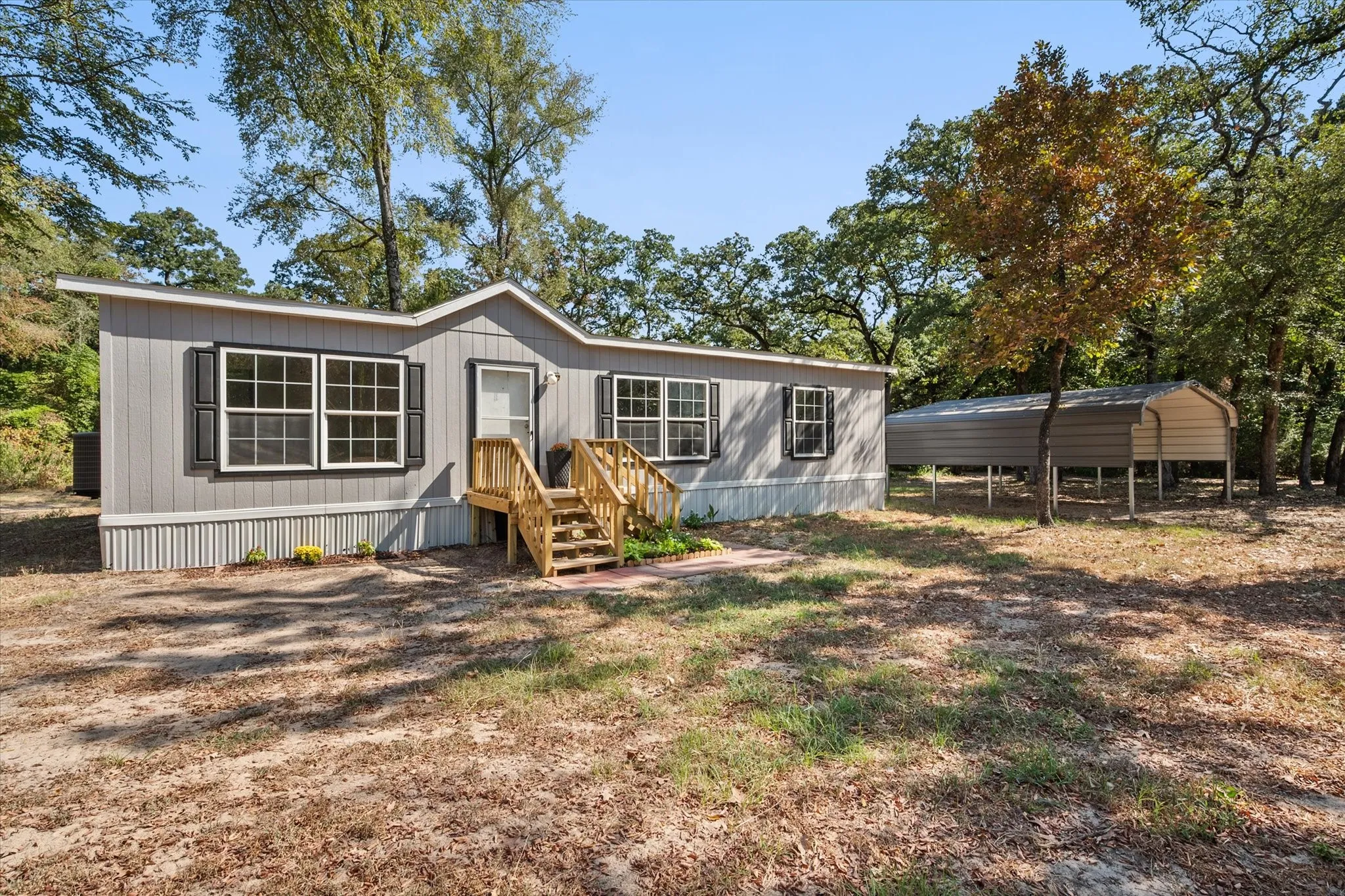 Manufactured Home For Sale in Freestone County , 139 PR 440, Buffalo, Texas 75831, 3 Bedroom, 2 Bathroom, Garage spaces, 1,440 Sqft, built in 2017, mls#21376403, Real Estate Agent in Buffalo, Homes For Sale in Freestone county, Homes For Sale in Buffalo, Realtor in Buffalo Texas, Real Estate Brokerage Independent Realty Texas, Luminita Cordes Realtor