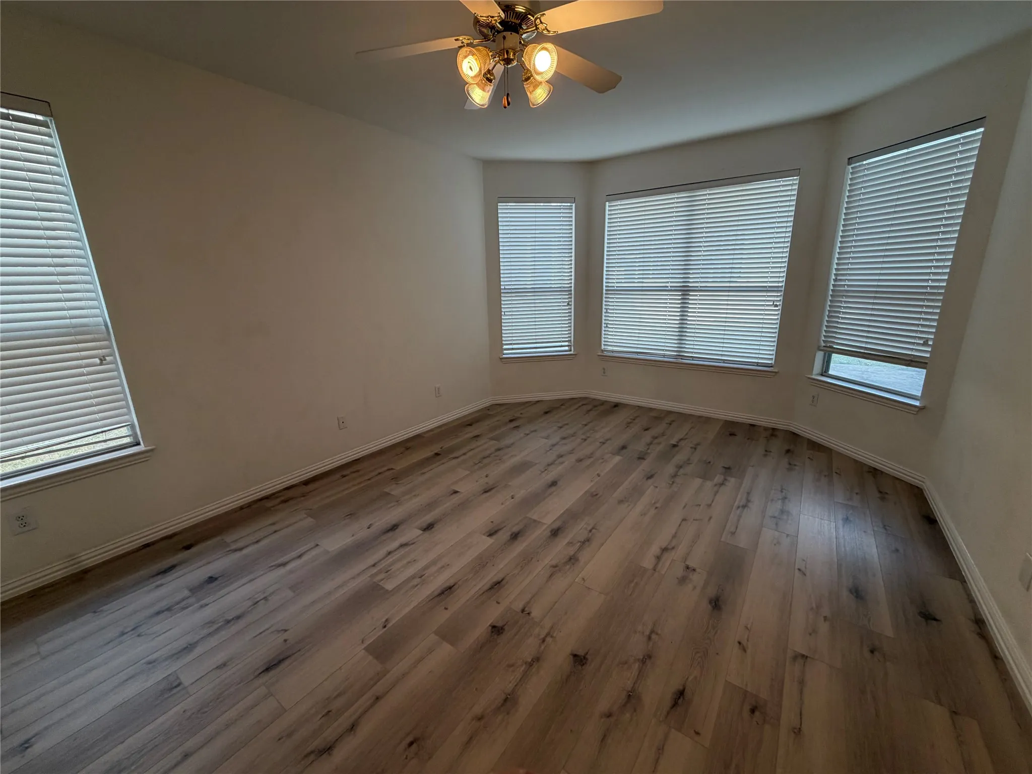 Single Family Residence For Rent in Denton County , 1026 Elm Drive, Providence Village, Texas 76227, 5 Bedroom, 4 Bathroom, 2 Garage spaces, 2,100 Sqft, built in 2002, mls#21378123, Real Estate Agent in Providence Village, Homes For Rent in Denton county, Homes For Rent in Providence Village, Realtor in Providence Village Texas, Real Estate Brokerage Independent Realty Texas, Luminita Cordes Realtor