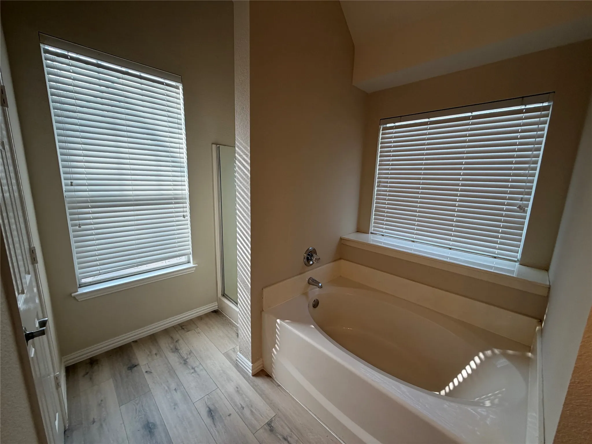 Single Family Residence For Rent in Denton County , 1026 Elm Drive, Providence Village, Texas 76227, 5 Bedroom, 4 Bathroom, 2 Garage spaces, 2,100 Sqft, built in 2002, mls#21378123, Real Estate Agent in Providence Village, Homes For Rent in Denton county, Homes For Rent in Providence Village, Realtor in Providence Village Texas, Real Estate Brokerage Independent Realty Texas, Luminita Cordes Realtor