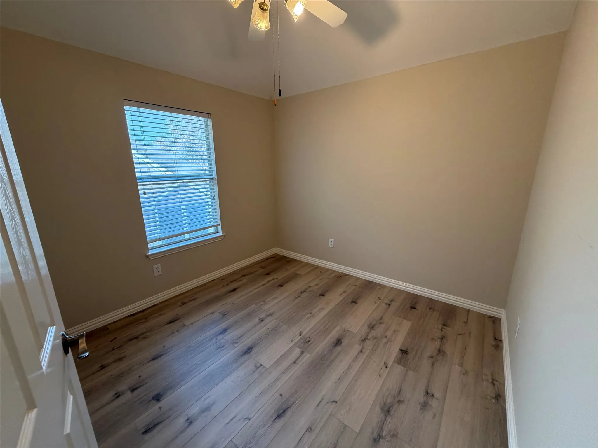 Single Family Residence For Rent in Denton County , 1026 Elm Drive, Providence Village, Texas 76227, 5 Bedroom, 4 Bathroom, 2 Garage spaces, 2,100 Sqft, built in 2002, mls#21378123, Real Estate Agent in Providence Village, Homes For Rent in Denton county, Homes For Rent in Providence Village, Realtor in Providence Village Texas, Real Estate Brokerage Independent Realty Texas, Luminita Cordes Realtor