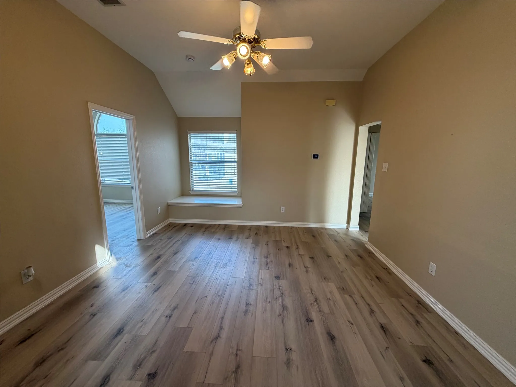 Single Family Residence For Rent in Denton County , 1026 Elm Drive, Providence Village, Texas 76227, 5 Bedroom, 4 Bathroom, 2 Garage spaces, 2,100 Sqft, built in 2002, mls#21378123, Real Estate Agent in Providence Village, Homes For Rent in Denton county, Homes For Rent in Providence Village, Realtor in Providence Village Texas, Real Estate Brokerage Independent Realty Texas, Luminita Cordes Realtor