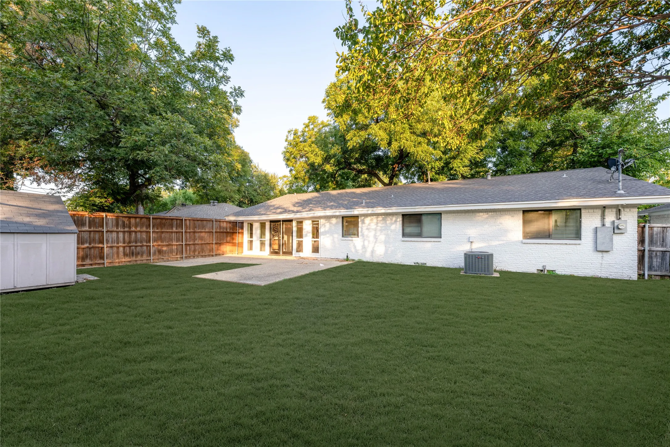 Single Family Residence For Sale in Dallas County , 7111 Wild Valley Drive, Dallas, Texas 75231, 3 Bedroom, 2 Bathroom, Garage spaces, 2,126 Sqft, built in 1956, mls#21375691, Real Estate Agent in Dallas, Homes For Sale in Dallas county, Homes For Sale in Dallas, Realtor in Dallas Texas, Real Estate Brokerage Independent Realty Texas, Luminita Cordes Realtor