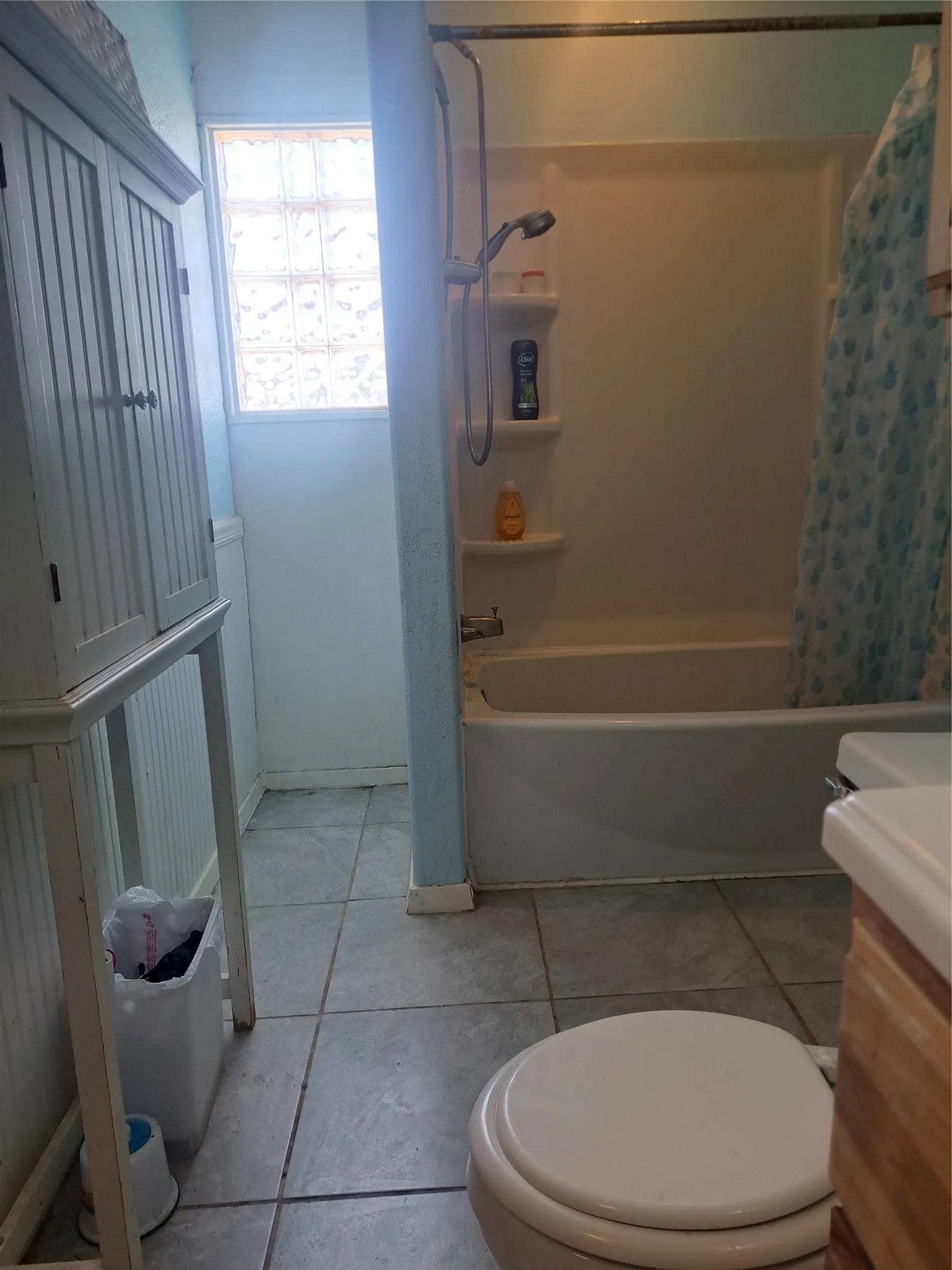 Single Family Residence For Sale in Taylor County , 23 Reagan Circle, Abilene, Texas 79605, 4 Bedroom, 2 Bathroom, Garage spaces, 1,643 Sqft, built in 1983, mls#21378015, Real Estate Agent in Abilene, Homes For Sale in Taylor county, Homes For Sale in Abilene, Realtor in Abilene Texas, Real Estate Brokerage Independent Realty Texas, Luminita Cordes Realtor