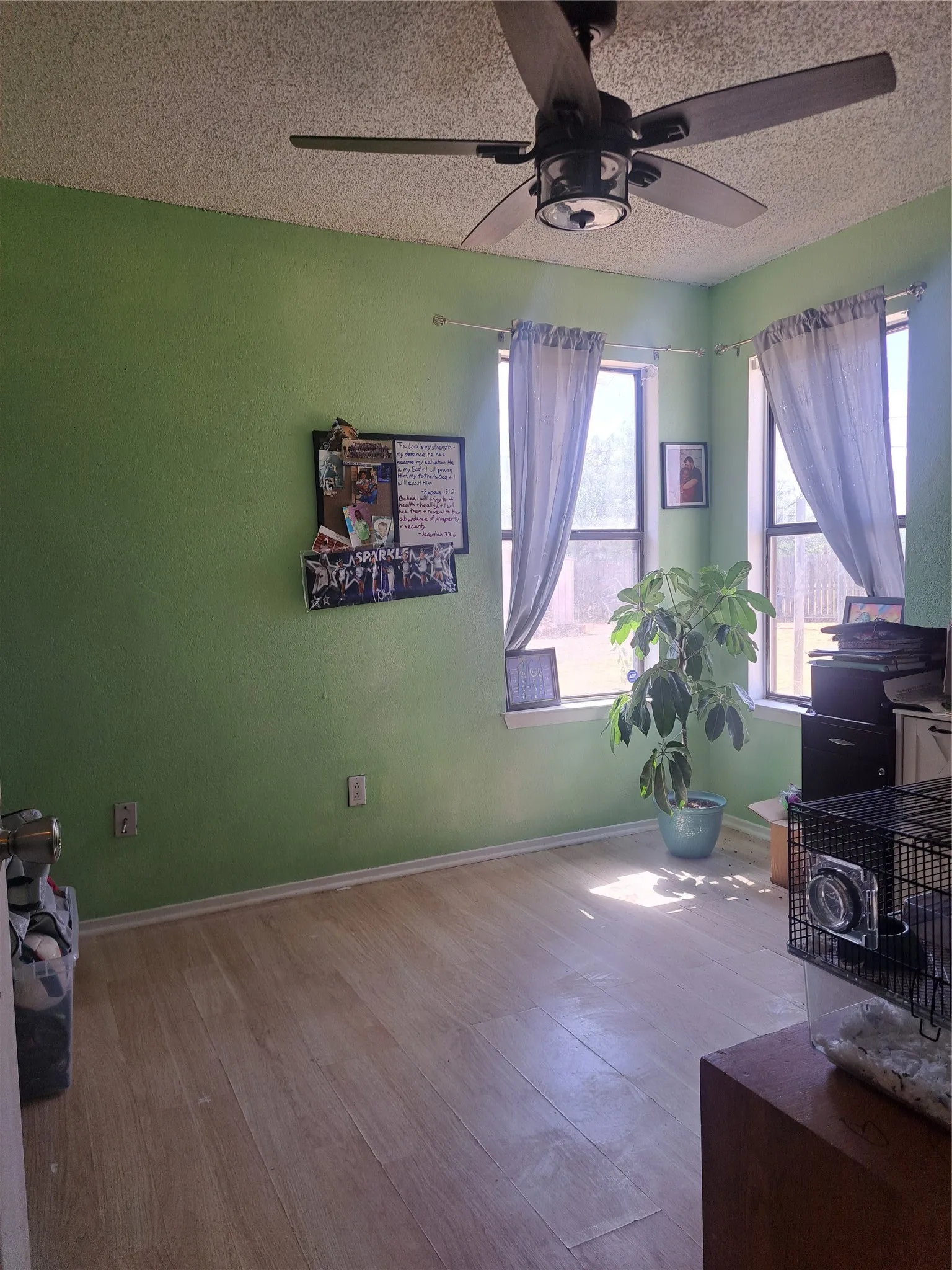 Single Family Residence For Sale in Taylor County , 23 Reagan Circle, Abilene, Texas 79605, 4 Bedroom, 2 Bathroom, Garage spaces, 1,643 Sqft, built in 1983, mls#21378015, Real Estate Agent in Abilene, Homes For Sale in Taylor county, Homes For Sale in Abilene, Realtor in Abilene Texas, Real Estate Brokerage Independent Realty Texas, Luminita Cordes Realtor