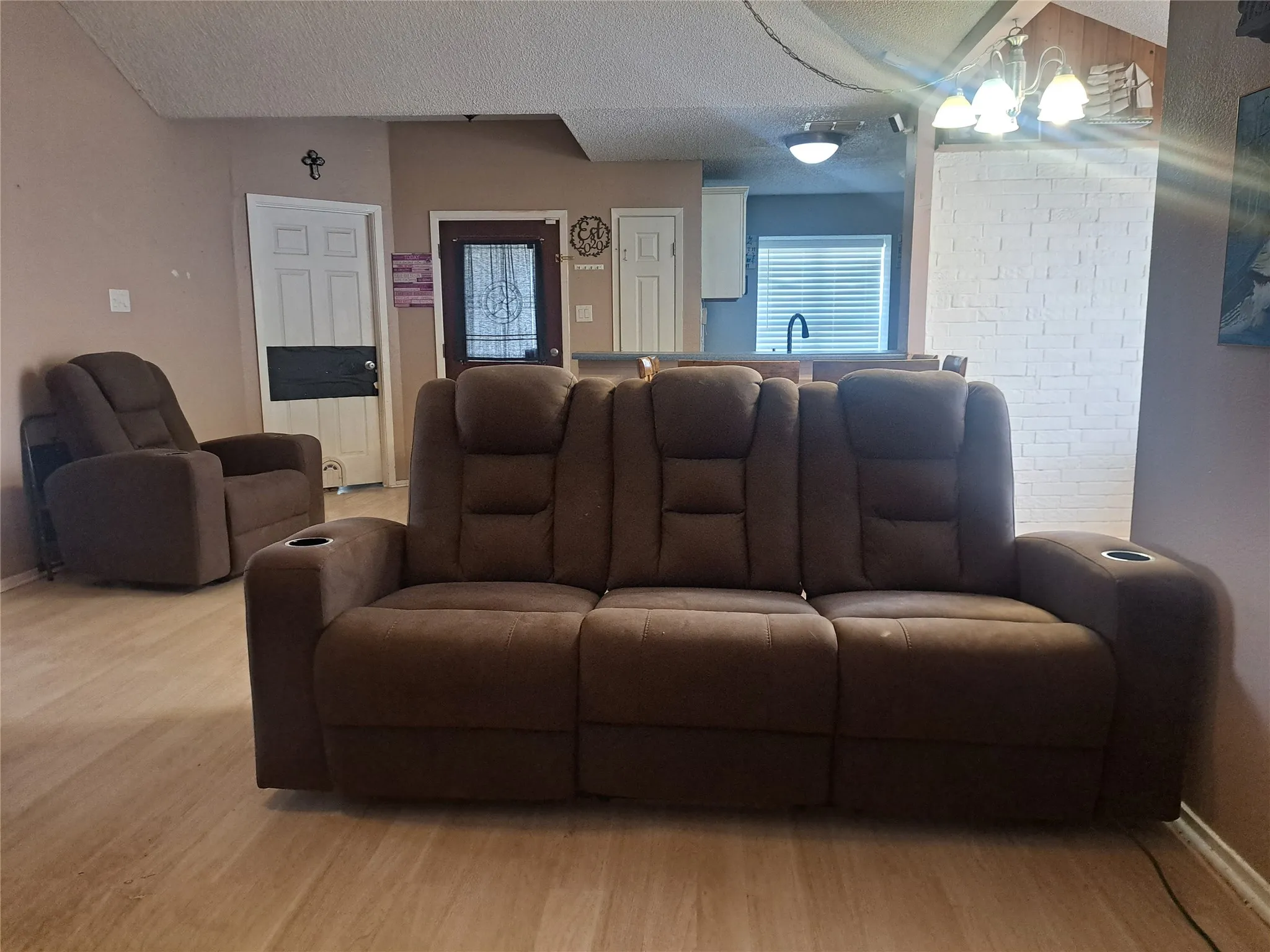 Single Family Residence For Sale in Taylor County , 23 Reagan Circle, Abilene, Texas 79605, 4 Bedroom, 2 Bathroom, Garage spaces, 1,643 Sqft, built in 1983, mls#21378015, Real Estate Agent in Abilene, Homes For Sale in Taylor county, Homes For Sale in Abilene, Realtor in Abilene Texas, Real Estate Brokerage Independent Realty Texas, Luminita Cordes Realtor