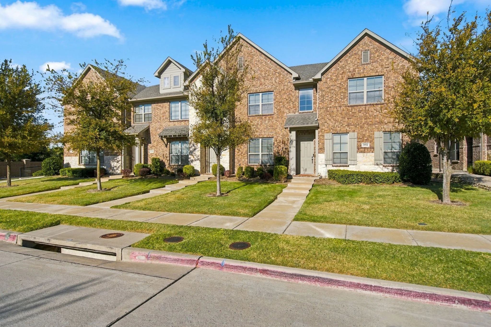 Townhouse For Rent in Collin County , 3958 Sukay Drive, Mc Kinney, Texas 75070, 3 Bedroom, 3 Bathroom, 2 Garage spaces, 1,695 Sqft, built in 2018, mls#21376962, Real Estate Agent in Mc Kinney, Homes For Rent in Collin county, Homes For Rent in Mc Kinney, Realtor in Mc Kinney Texas, Real Estate Brokerage Independent Realty Texas, Luminita Cordes Realtor