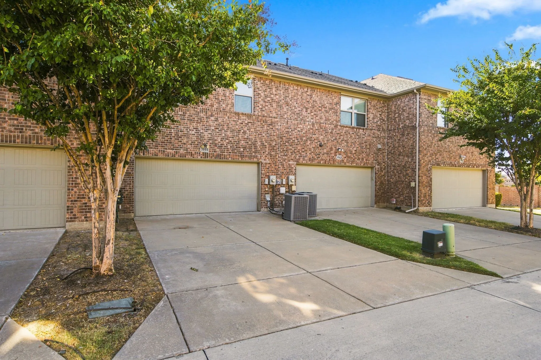 Townhouse For Rent in Collin County , 3958 Sukay Drive, Mc Kinney, Texas 75070, 3 Bedroom, 3 Bathroom, 2 Garage spaces, 1,695 Sqft, built in 2018, mls#21376962, Real Estate Agent in Mc Kinney, Homes For Rent in Collin county, Homes For Rent in Mc Kinney, Realtor in Mc Kinney Texas, Real Estate Brokerage Independent Realty Texas, Luminita Cordes Realtor