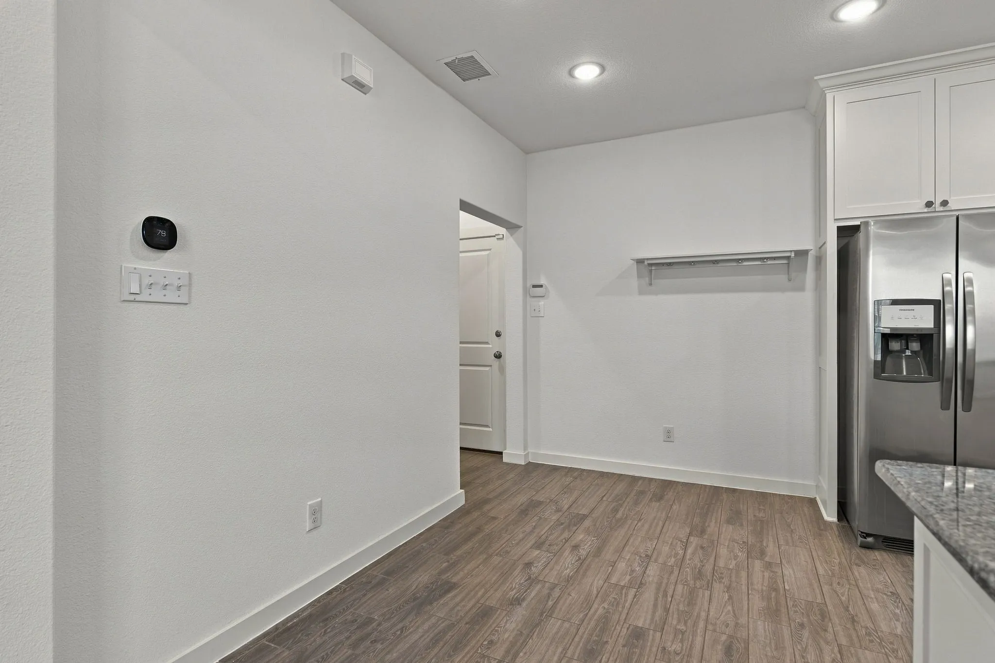 Townhouse For Rent in Collin County , 3958 Sukay Drive, Mc Kinney, Texas 75070, 3 Bedroom, 3 Bathroom, 2 Garage spaces, 1,695 Sqft, built in 2018, mls#21376962, Real Estate Agent in Mc Kinney, Homes For Rent in Collin county, Homes For Rent in Mc Kinney, Realtor in Mc Kinney Texas, Real Estate Brokerage Independent Realty Texas, Luminita Cordes Realtor