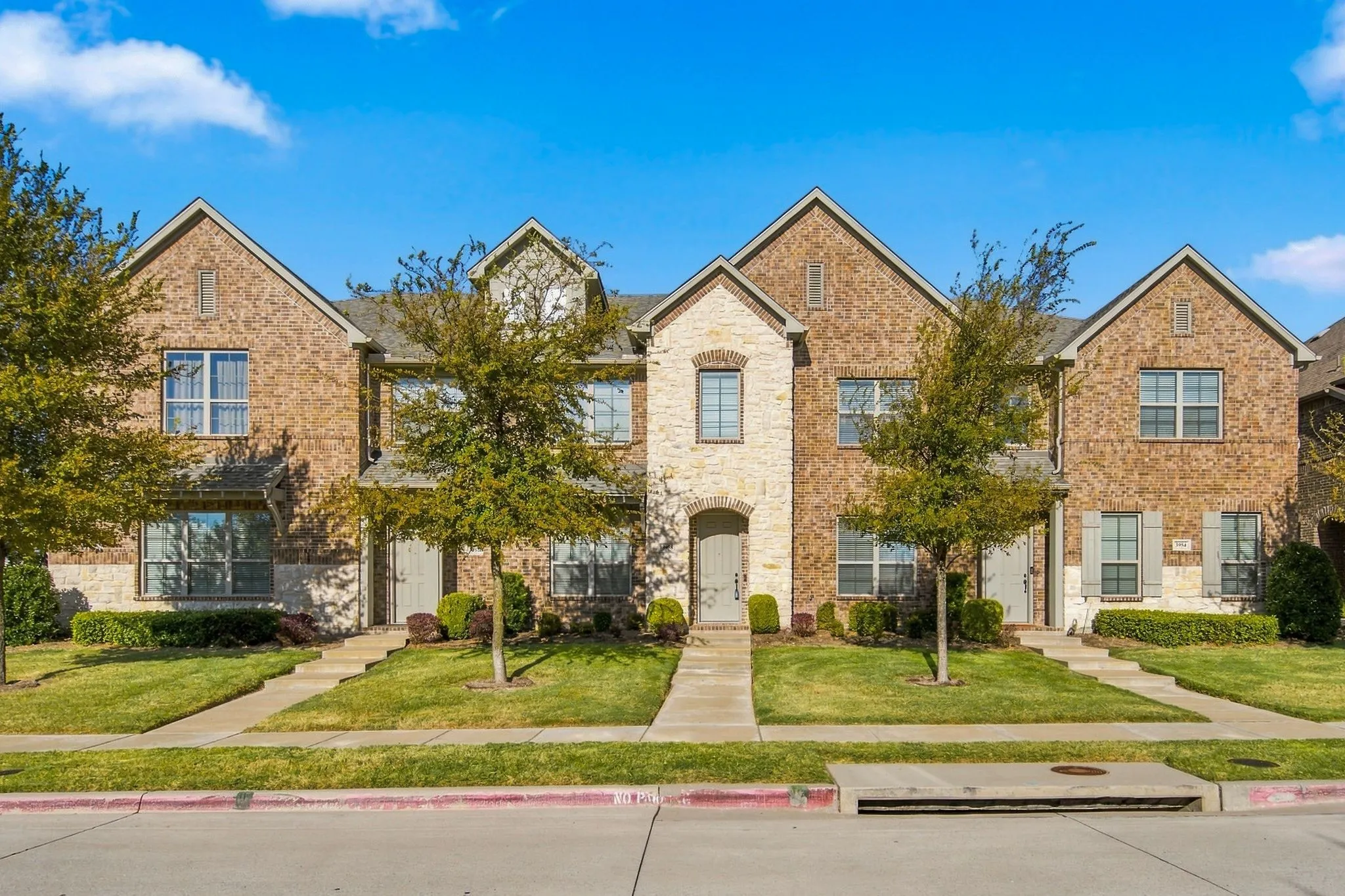 Townhouse For Rent in Collin County , 3958 Sukay Drive, Mc Kinney, Texas 75070, 3 Bedroom, 3 Bathroom, 2 Garage spaces, 1,695 Sqft, built in 2018, mls#21376962, Real Estate Agent in Mc Kinney, Homes For Rent in Collin county, Homes For Rent in Mc Kinney, Realtor in Mc Kinney Texas, Real Estate Brokerage Independent Realty Texas, Luminita Cordes Realtor