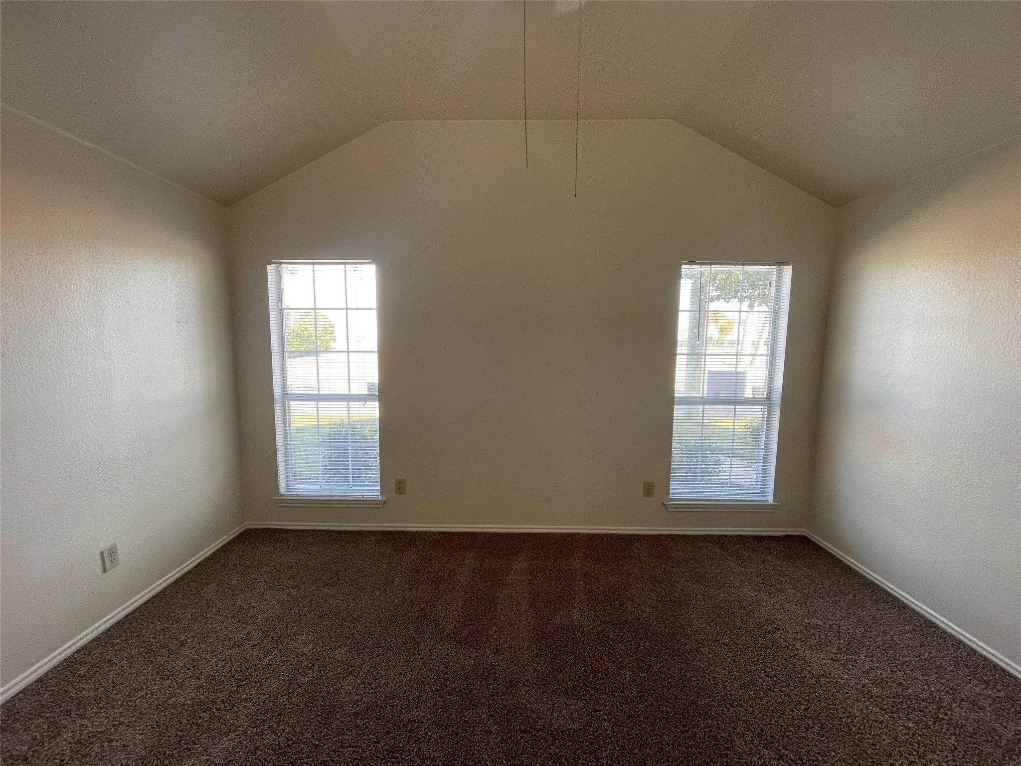 Duplex For Rent in Dallas County , 4920 Morningside Drive, Mesquite, Texas 75150, 2 Bedroom, 2 Bathroom, Garage spaces, 1,174 Sqft, built in 2003, mls#21378129, Real Estate Agent in Mesquite, Homes For Rent in Dallas county, Homes For Rent in Mesquite, Realtor in Mesquite Texas, Real Estate Brokerage Independent Realty Texas, Luminita Cordes Realtor
