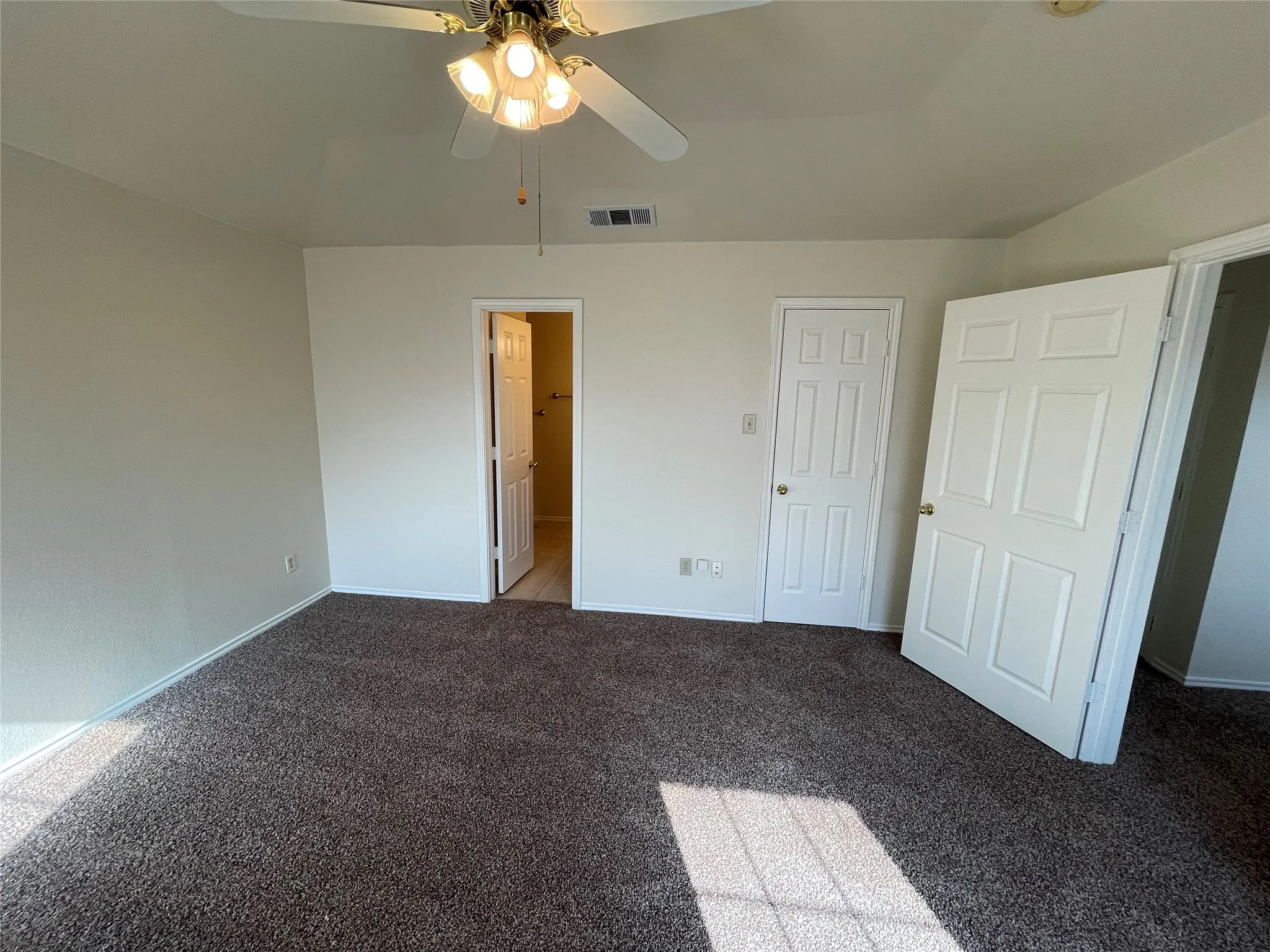 Duplex For Rent in Dallas County , 4920 Morningside Drive, Mesquite, Texas 75150, 2 Bedroom, 2 Bathroom, Garage spaces, 1,174 Sqft, built in 2003, mls#21378129, Real Estate Agent in Mesquite, Homes For Rent in Dallas county, Homes For Rent in Mesquite, Realtor in Mesquite Texas, Real Estate Brokerage Independent Realty Texas, Luminita Cordes Realtor