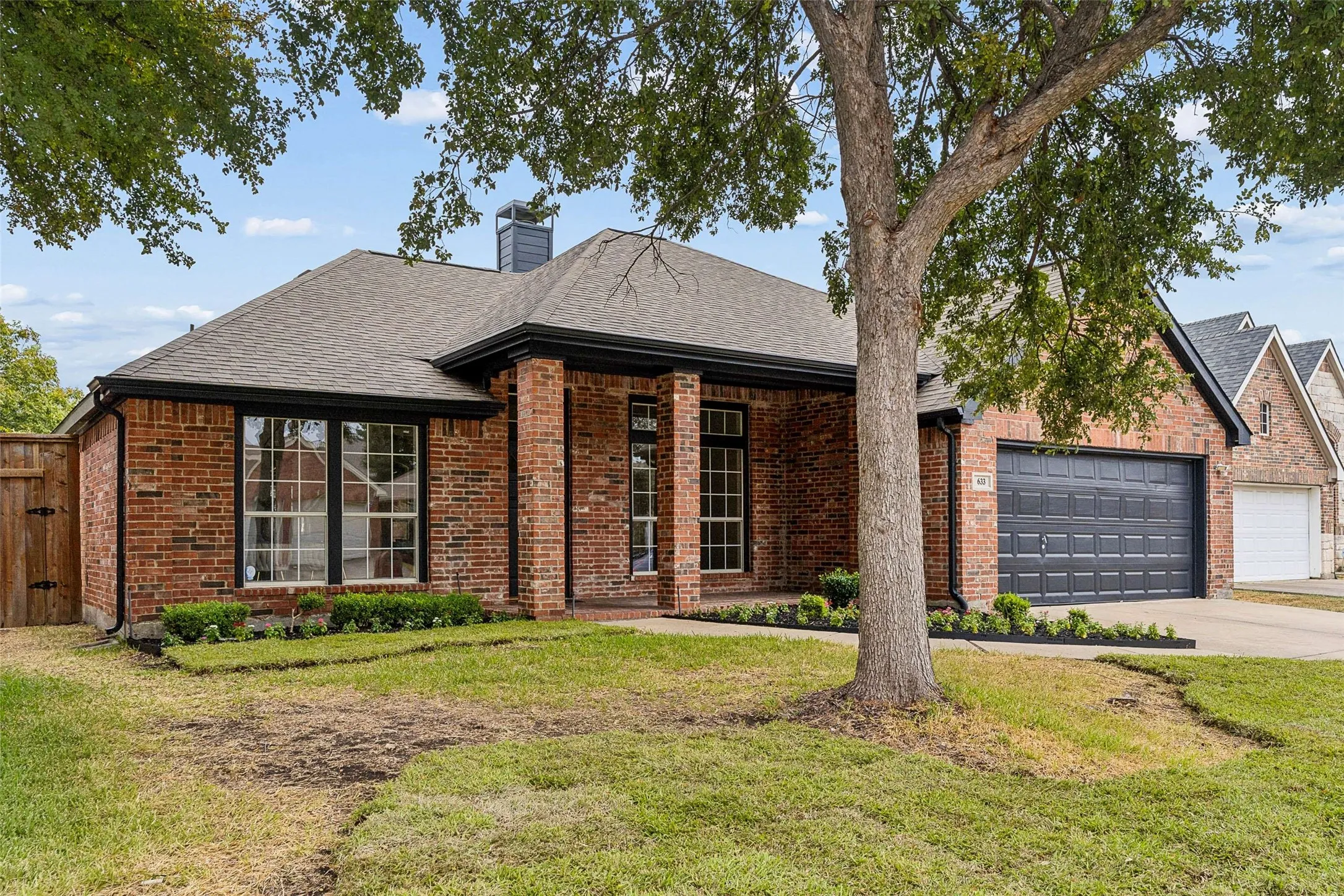 Single Family Residence For Sale in Dallas County , 633 Trail Lake Drive, Richardson, Texas 75081, 4 Bedroom, 2 Bathroom, 2 Garage spaces, 2,041 Sqft, built in 2001, mls#21378124, Real Estate Agent in Richardson, Homes For Sale in Dallas county, Homes For Sale in Richardson, Realtor in Richardson Texas, Real Estate Brokerage Independent Realty Texas, Luminita Cordes Realtor
