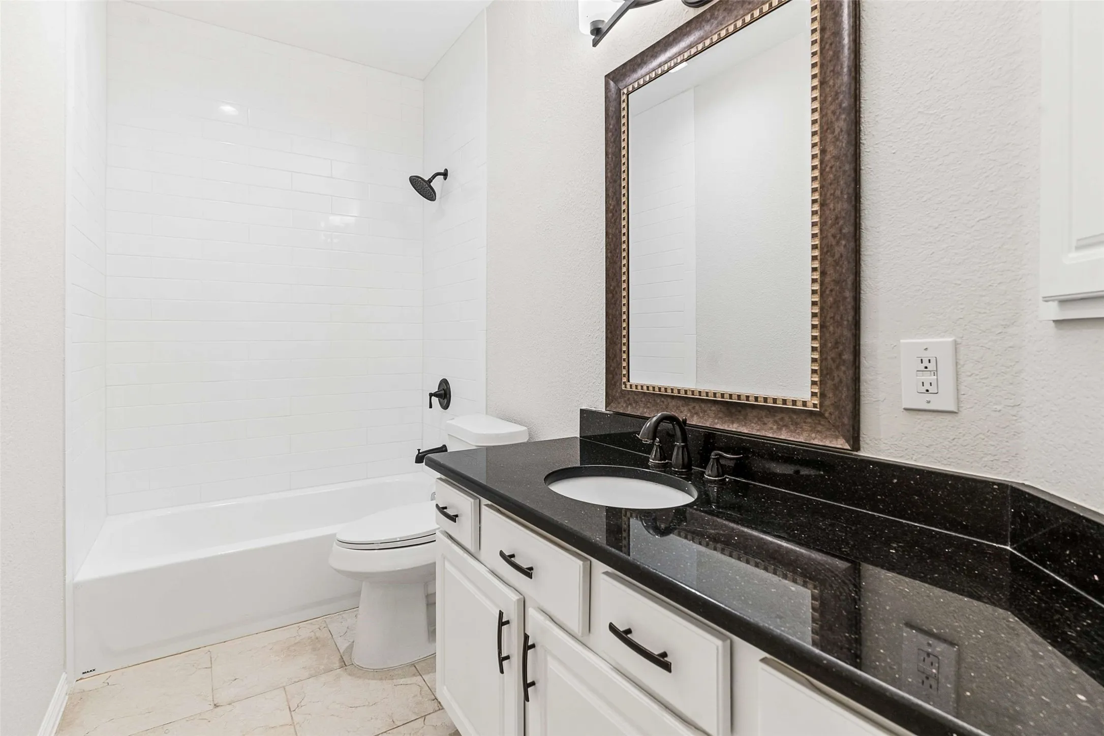 Single Family Residence For Sale in Dallas County , 633 Trail Lake Drive, Richardson, Texas 75081, 4 Bedroom, 2 Bathroom, 2 Garage spaces, 2,041 Sqft, built in 2001, mls#21378124, Real Estate Agent in Richardson, Homes For Sale in Dallas county, Homes For Sale in Richardson, Realtor in Richardson Texas, Real Estate Brokerage Independent Realty Texas, Luminita Cordes Realtor
